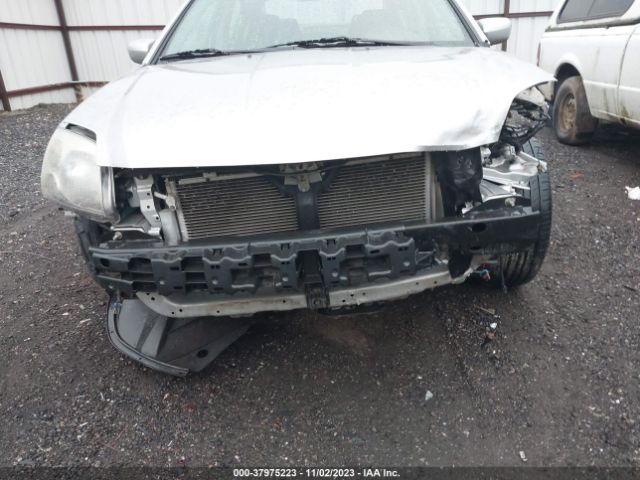 Photo 5 VIN: 4A32B3FF7CE010058 - MITSUBISHI GALANT 