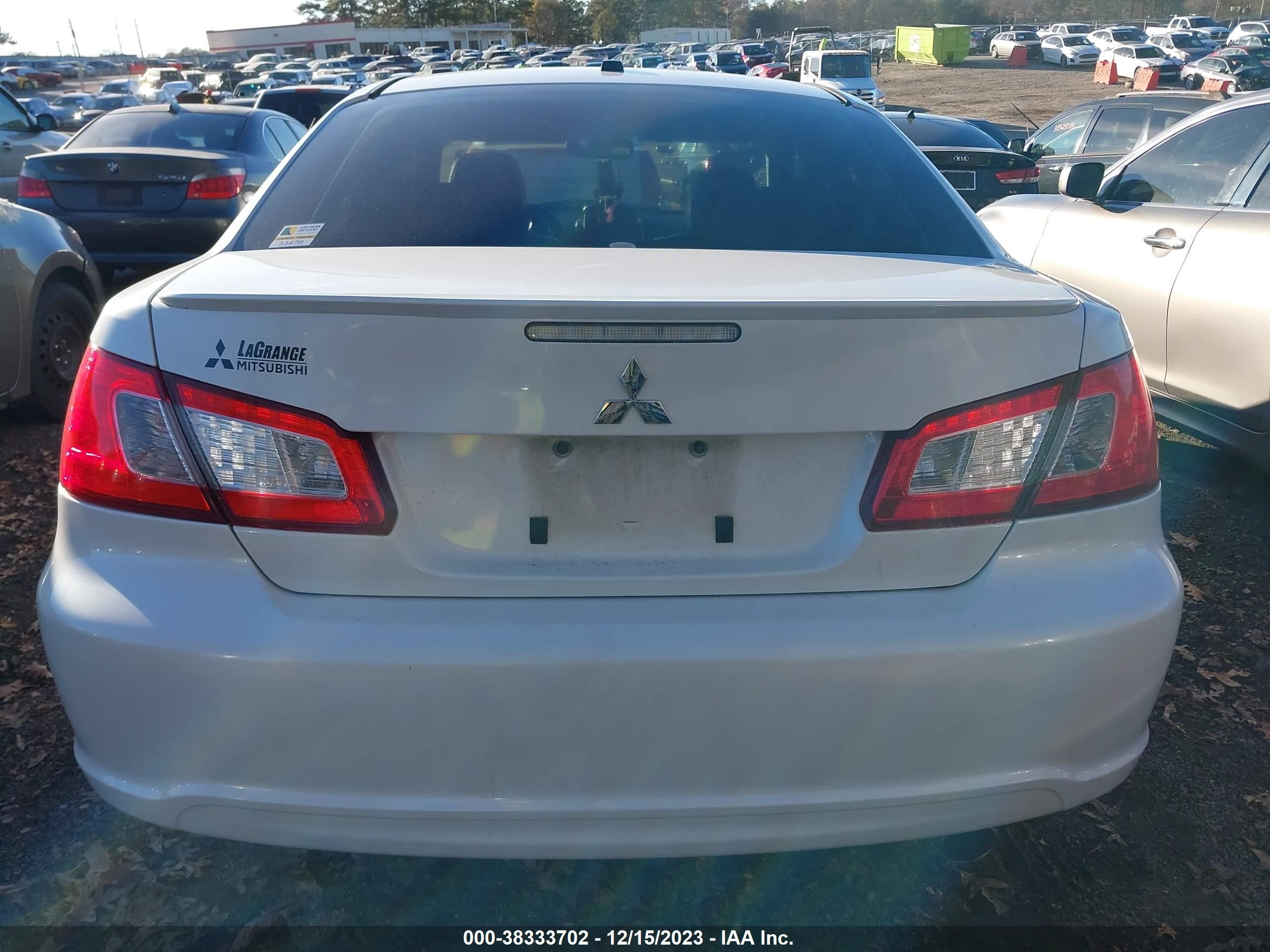 Photo 10 VIN: 4A32B3FF8BE031158 - MITSUBISHI GALANT 