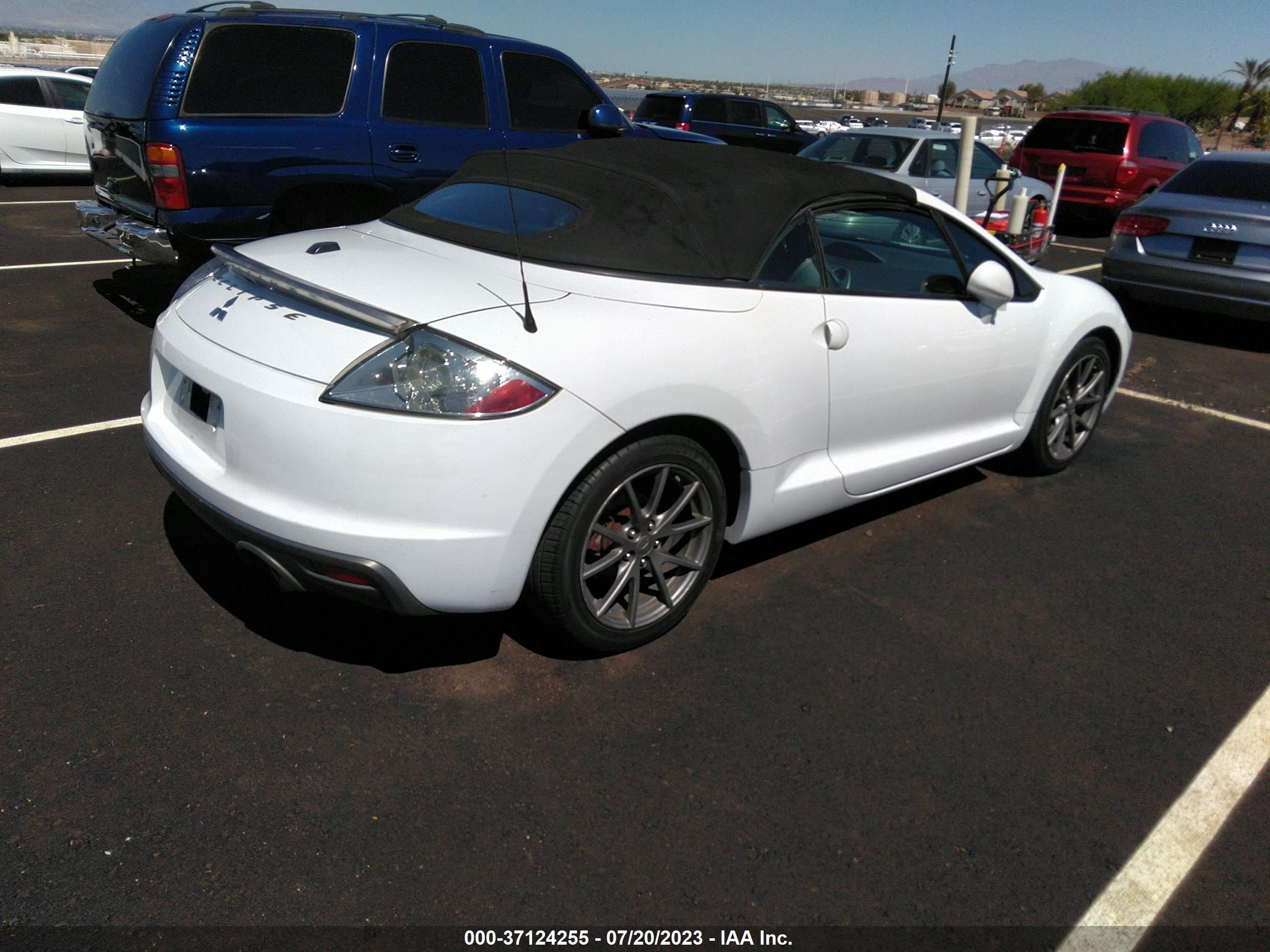 Photo 3 VIN: 4A37L2EF3CE003039 - MITSUBISHI ECLIPSE 