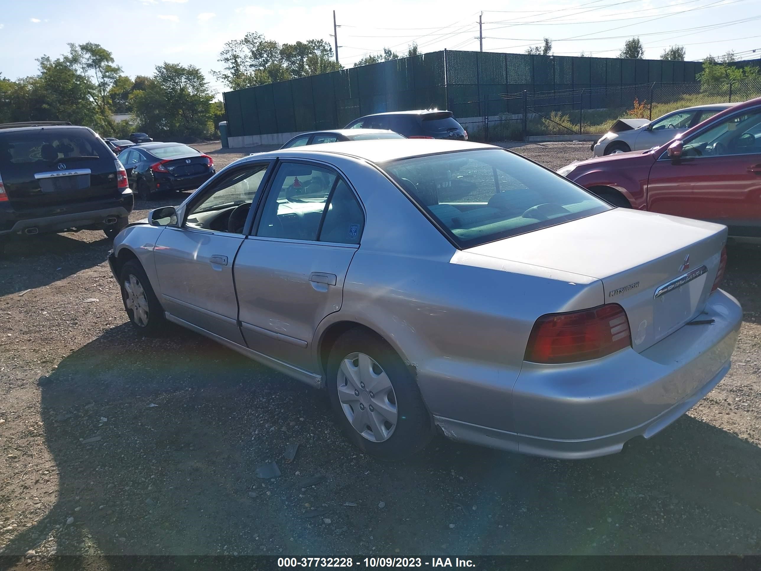 Photo 2 VIN: 4A3AA46G61E017688 - MITSUBISHI GALANT 