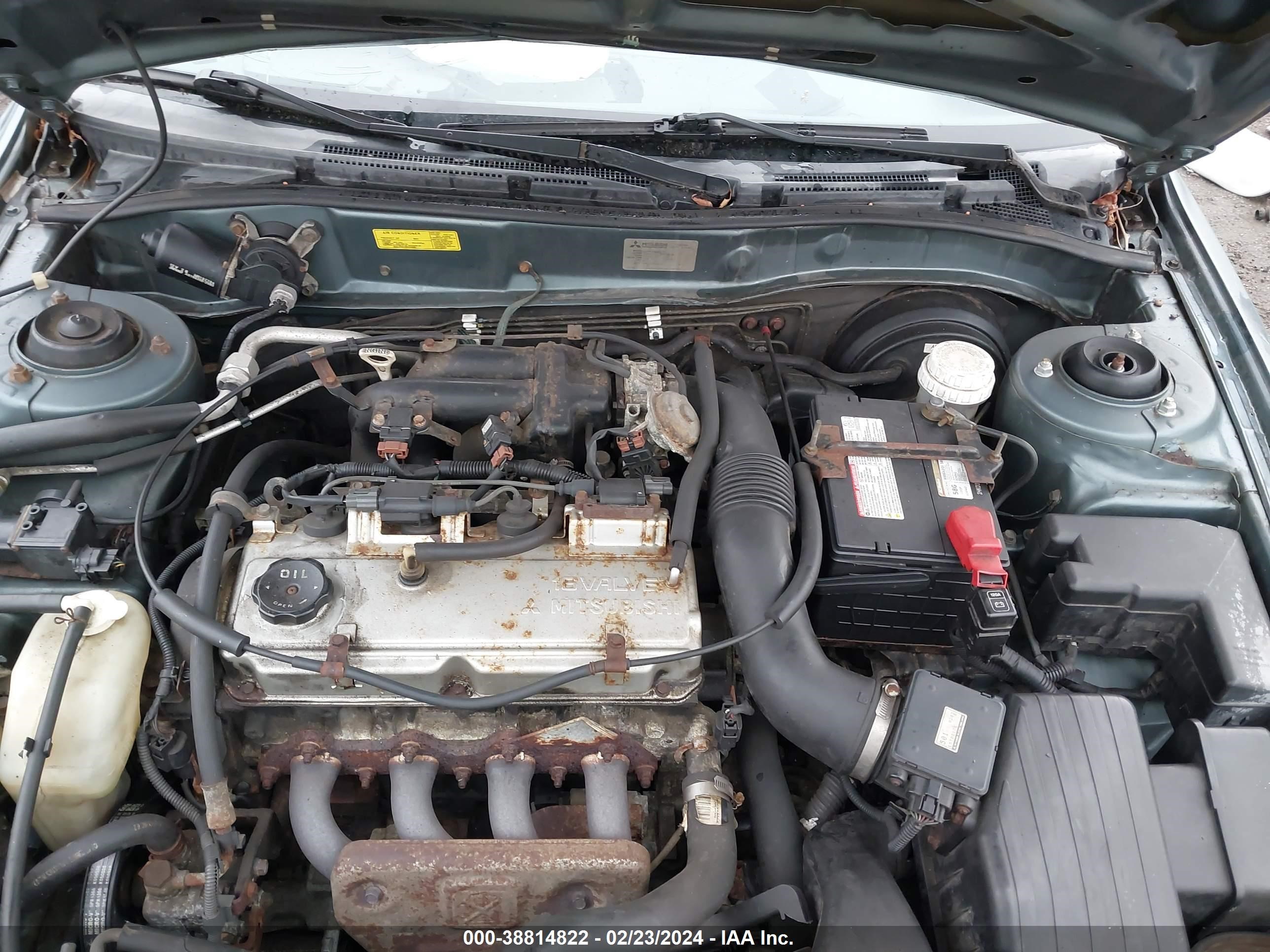 Photo 9 VIN: 4A3AA46G7YE124758 - MITSUBISHI GALANT 