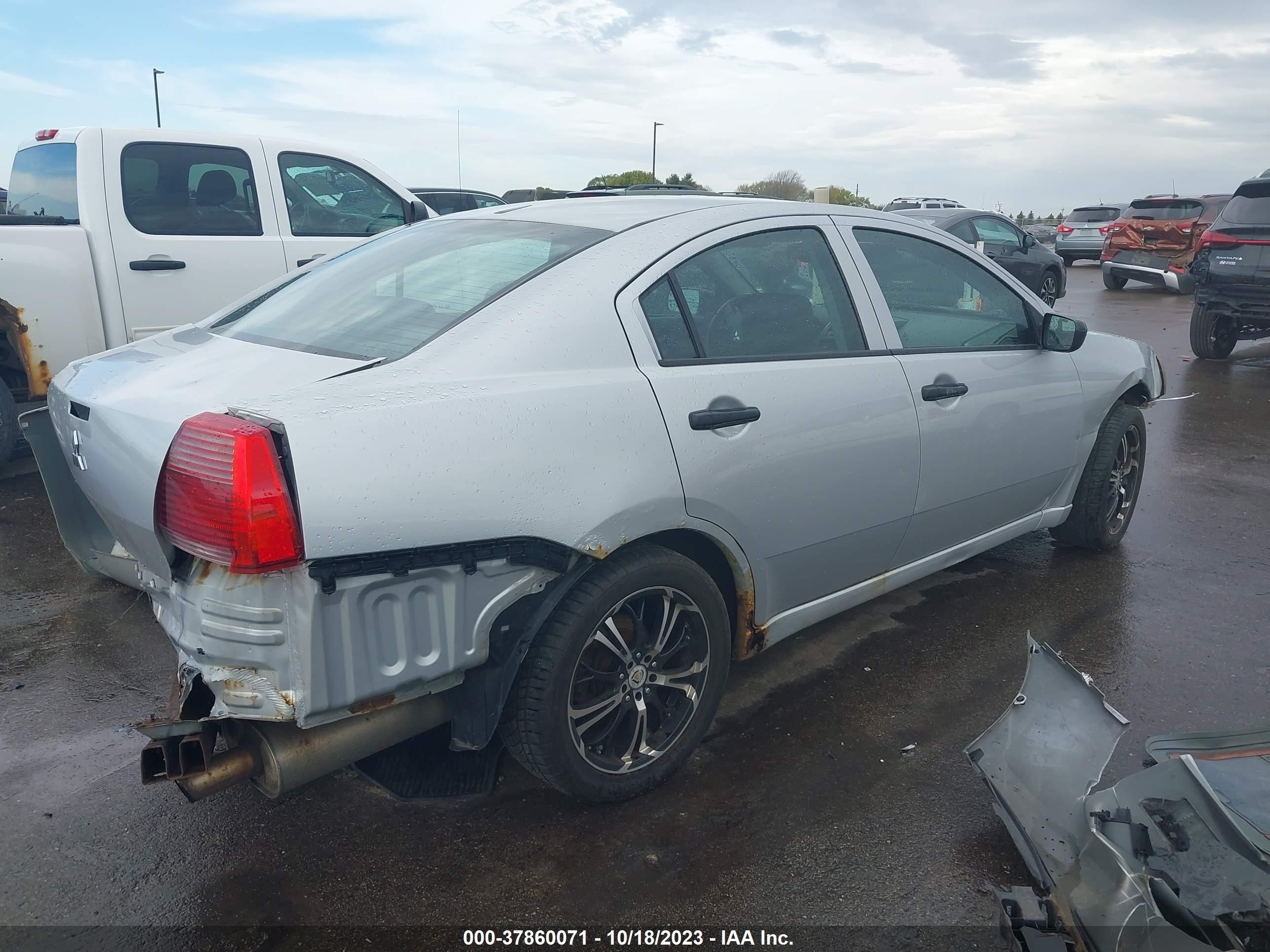 Photo 3 VIN: 4A3AB26F27E039687 - MITSUBISHI GALANT 