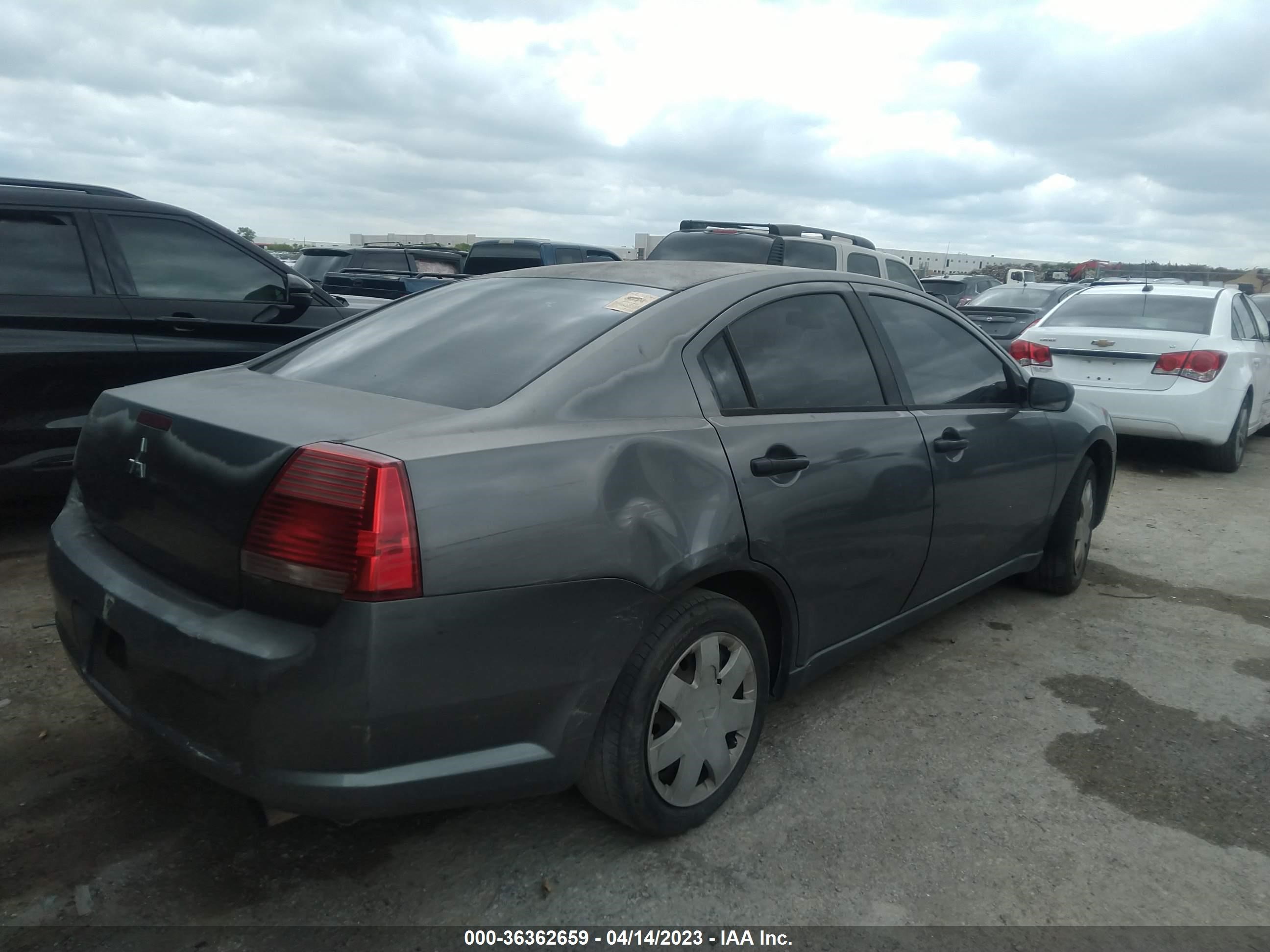 Photo 3 VIN: 4A3AB26F34E105224 - MITSUBISHI GALANT 