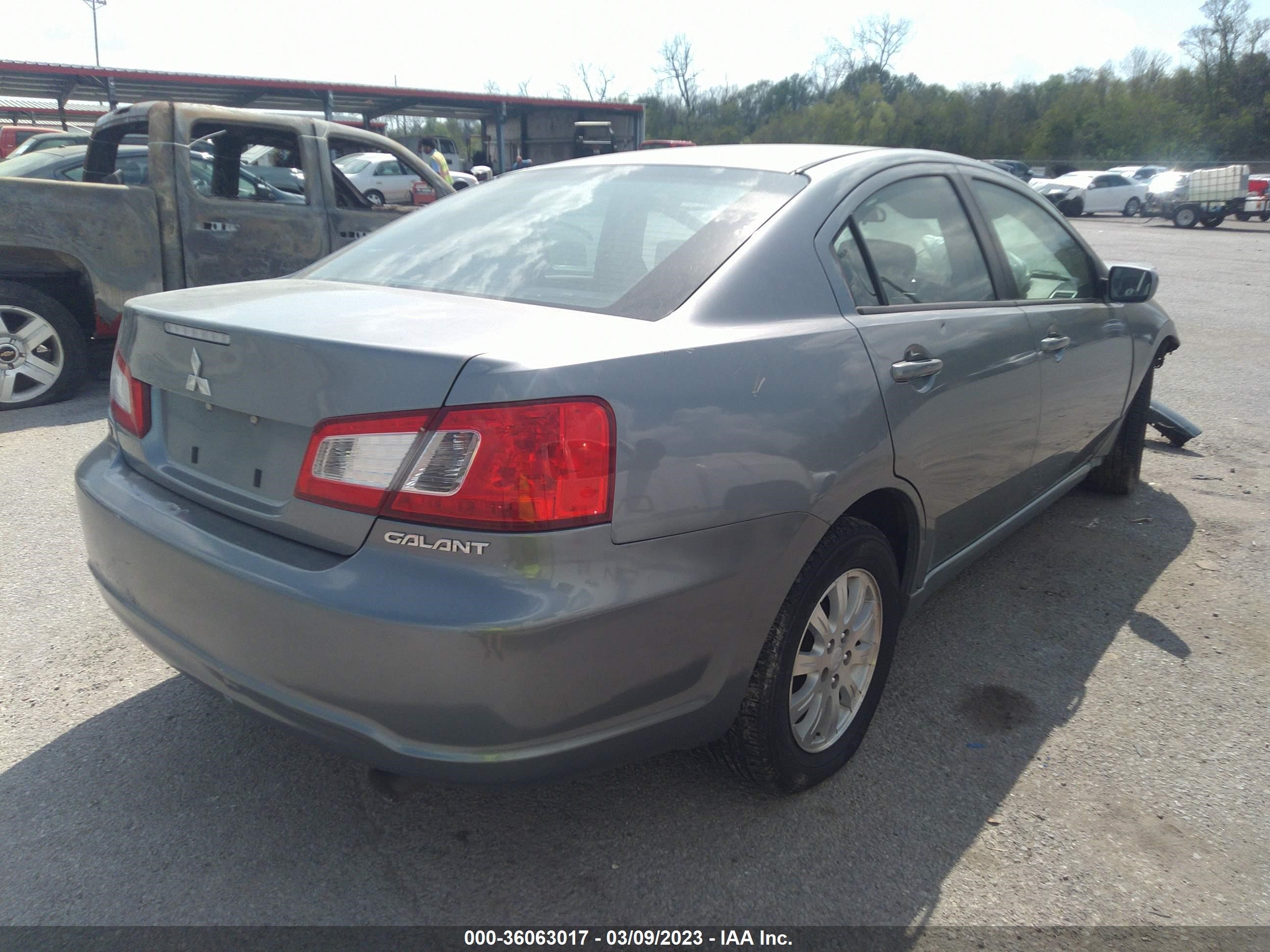 Photo 3 VIN: 4A3AB36F29E023448 - MITSUBISHI GALANT 