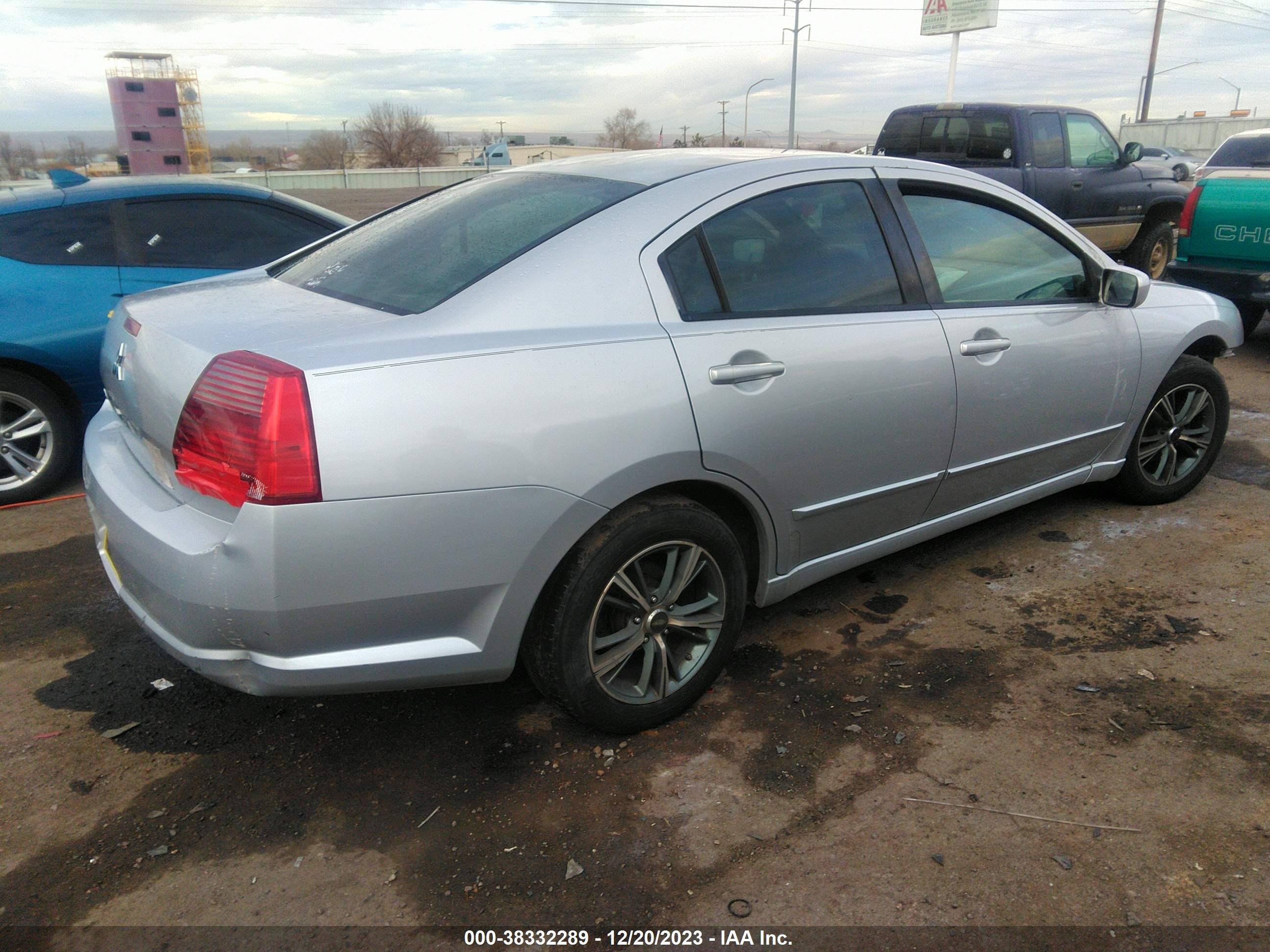 Photo 3 VIN: 4A3AB36F36E063985 - MITSUBISHI GALANT 