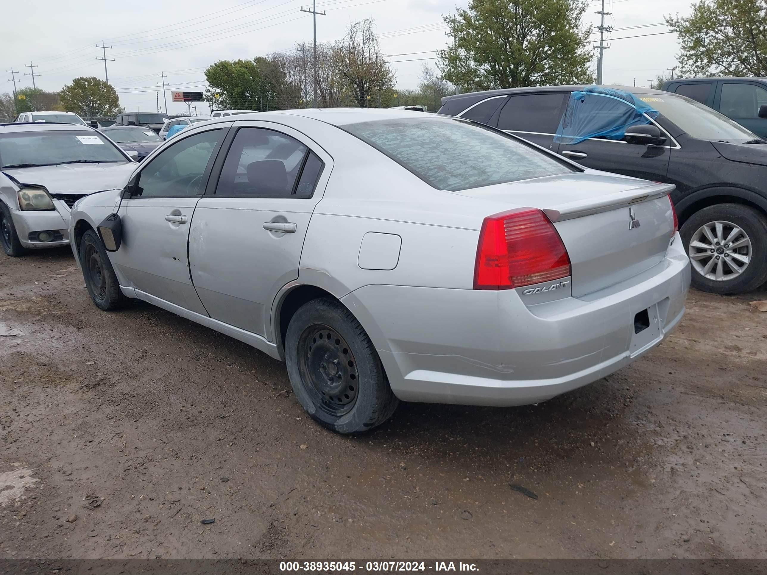 Photo 2 VIN: 4A3AB36F38E028589 - MITSUBISHI GALANT 