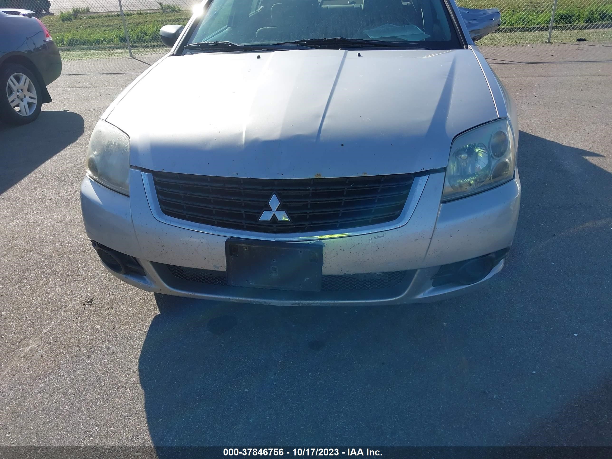 Photo 11 VIN: 4A3AB36F49E031647 - MITSUBISHI GALANT 