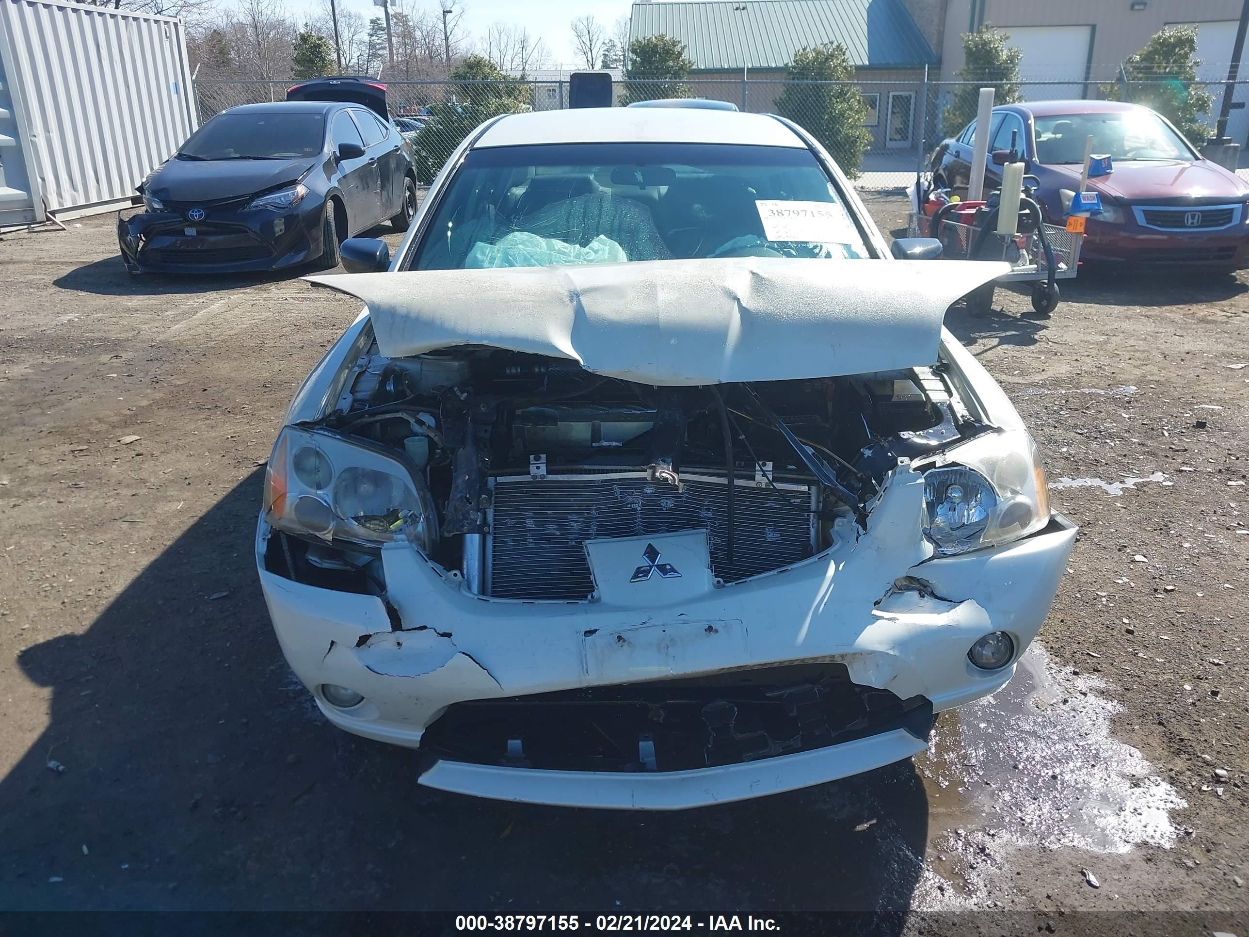 Photo 11 VIN: 4A3AB36F55E058141 - MITSUBISHI GALANT 