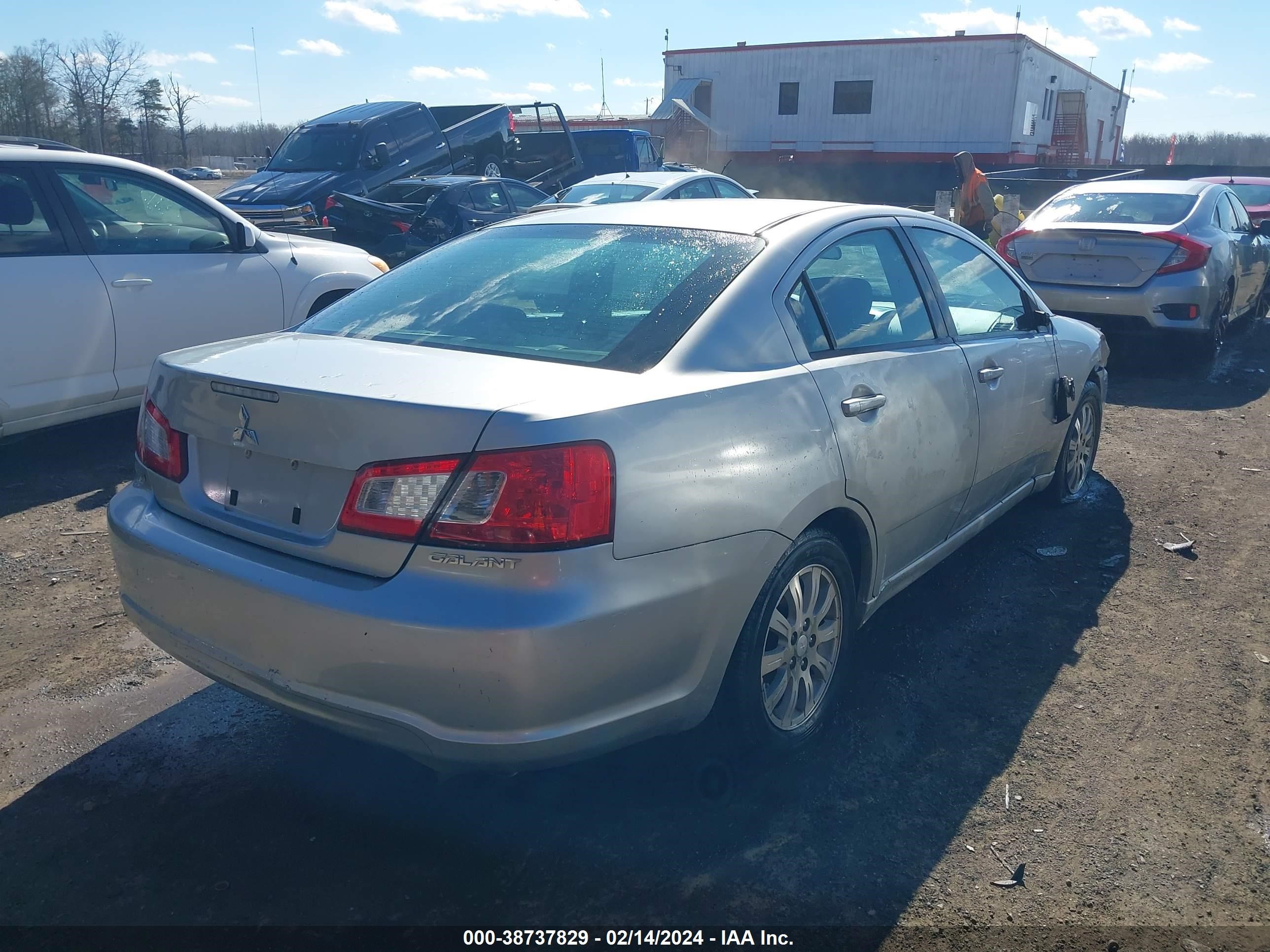 Photo 3 VIN: 4A3AB36F69E012288 - MITSUBISHI GALANT 