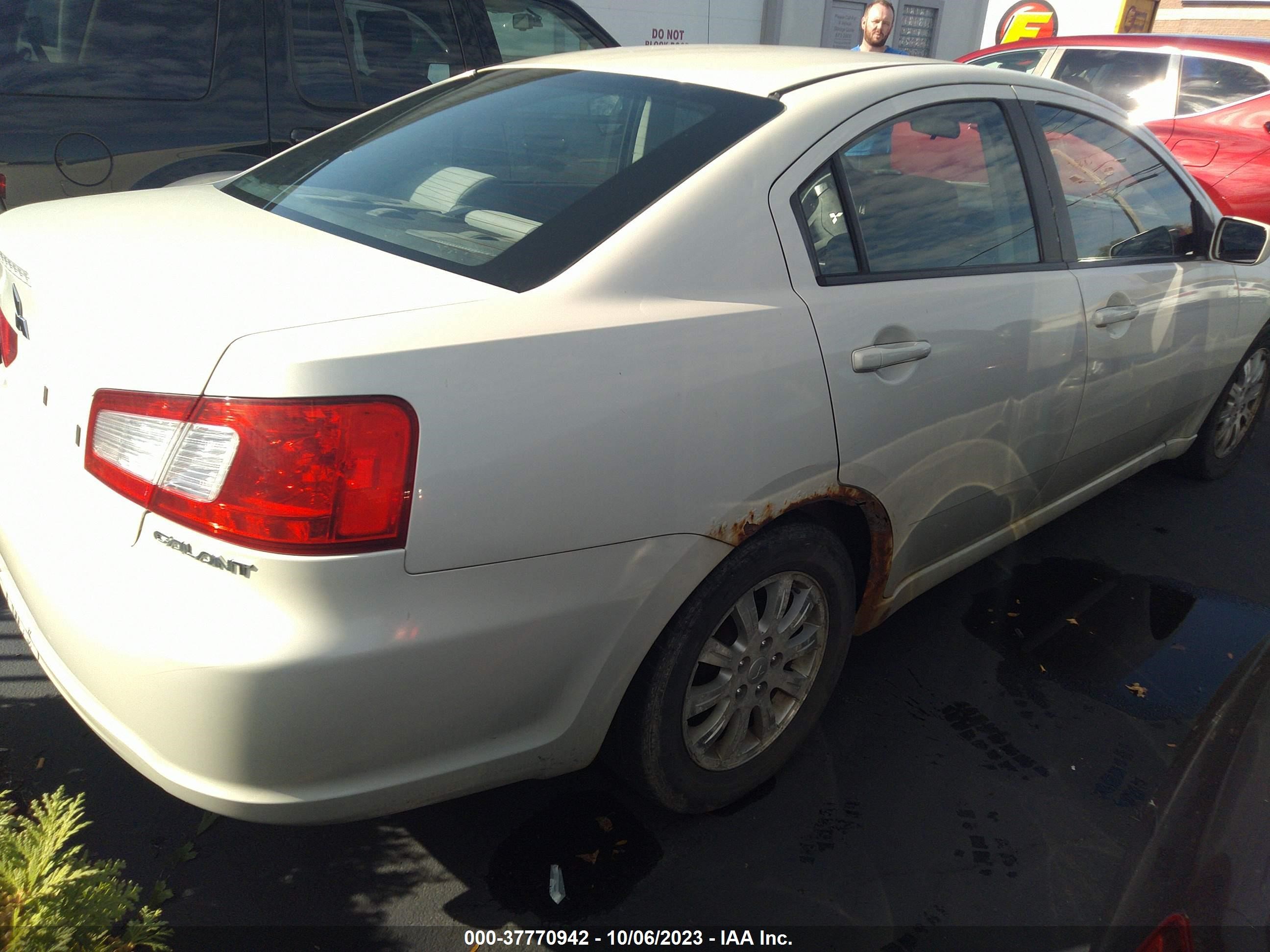 Photo 3 VIN: 4A3AB36F79E015653 - MITSUBISHI GALANT 