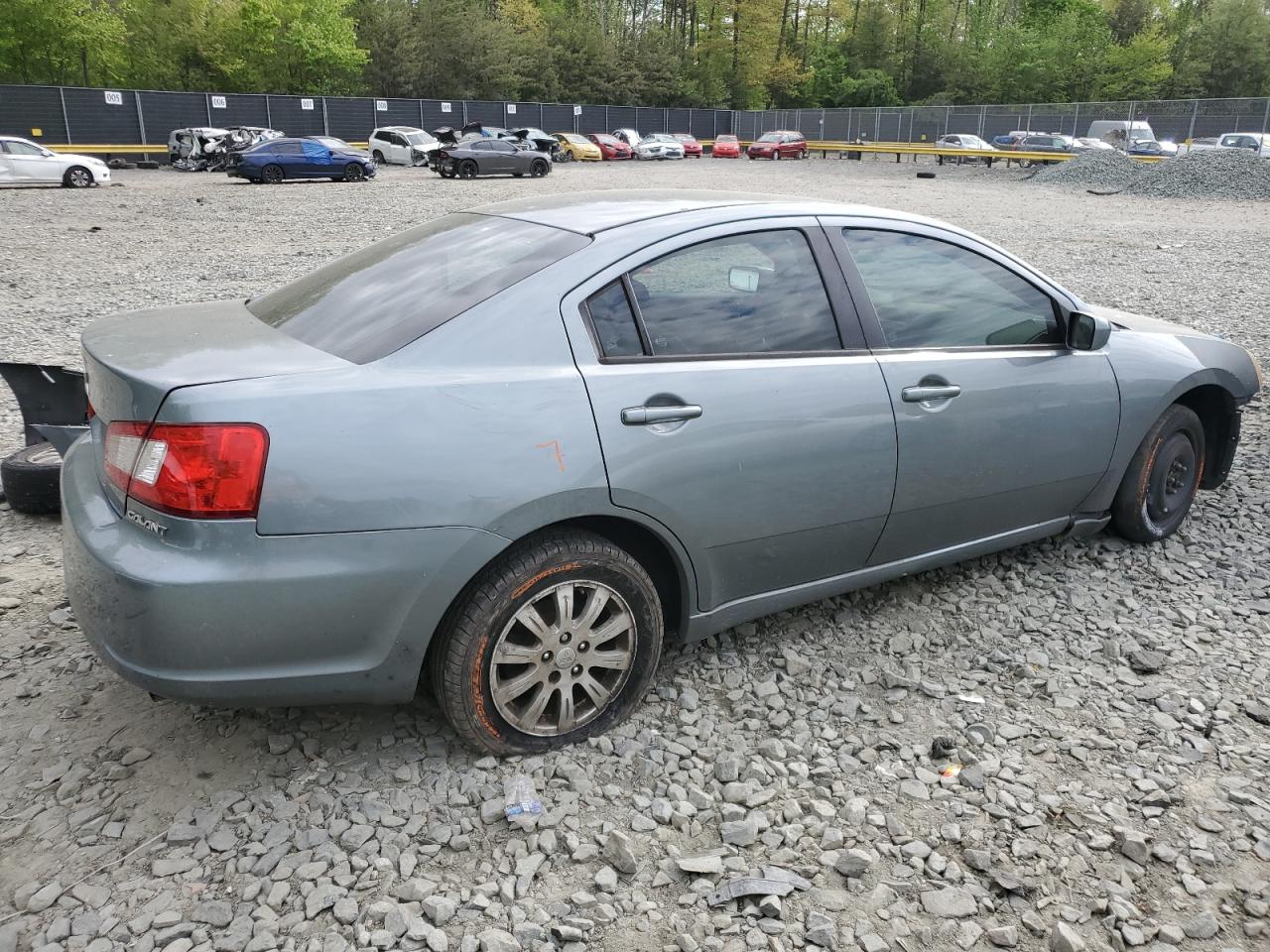 Photo 2 VIN: 4A3AB36F79E022330 - MITSUBISHI GALANT 