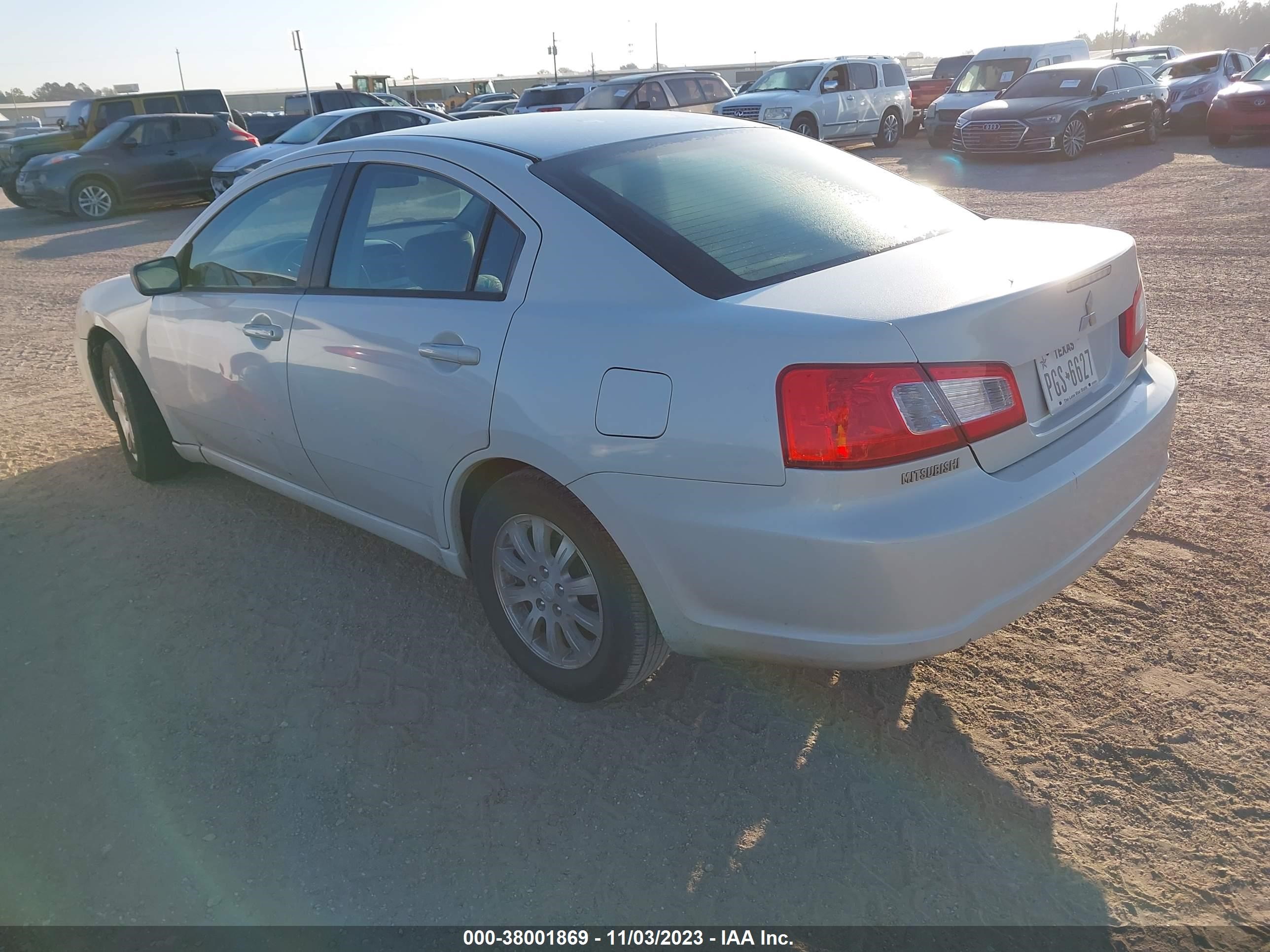 Photo 2 VIN: 4A3AB36F79E035563 - MITSUBISHI GALANT 