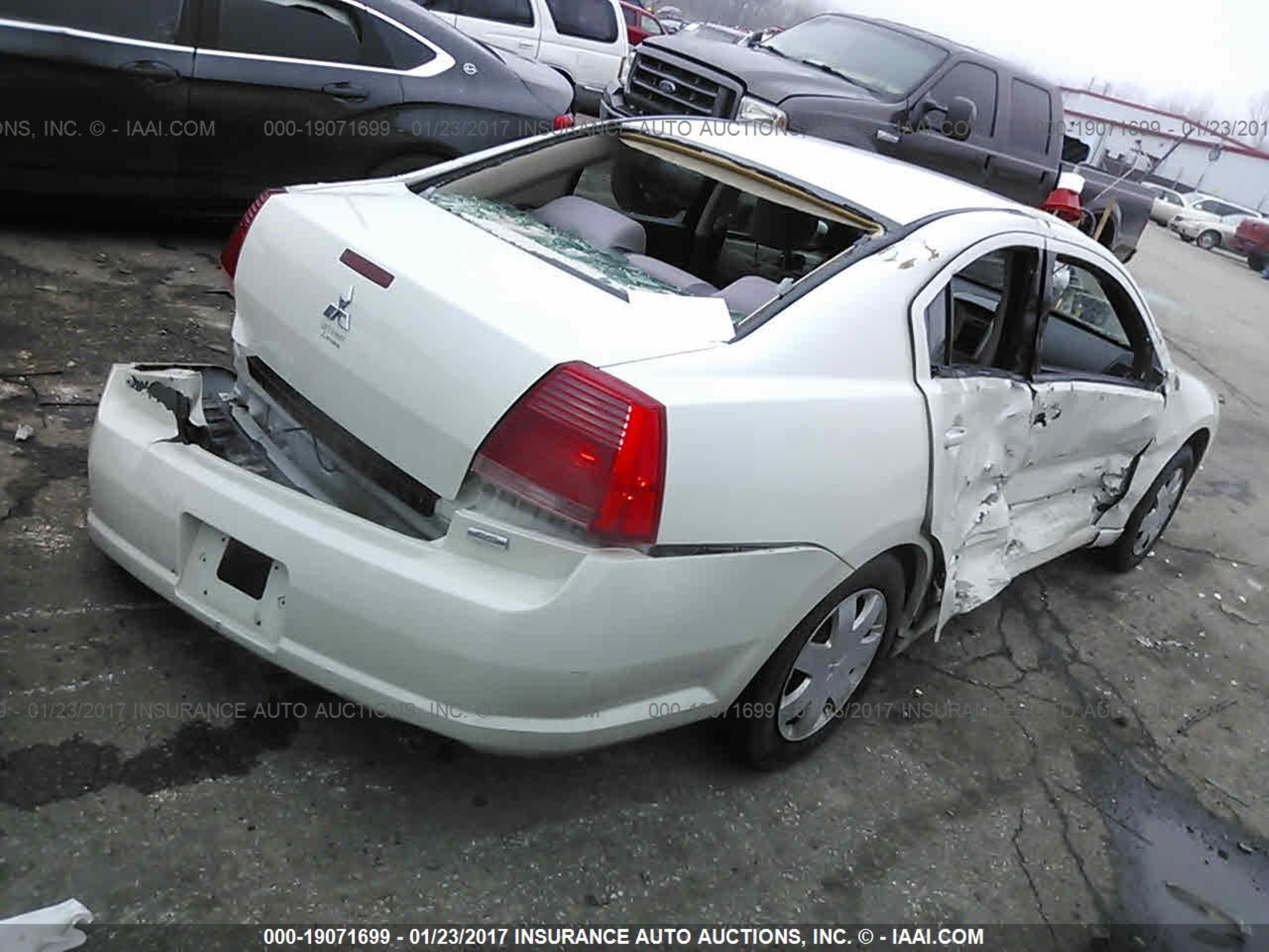 Photo 3 VIN: 4A3AB36F85E058330 - MITSUBISHI GALANT 