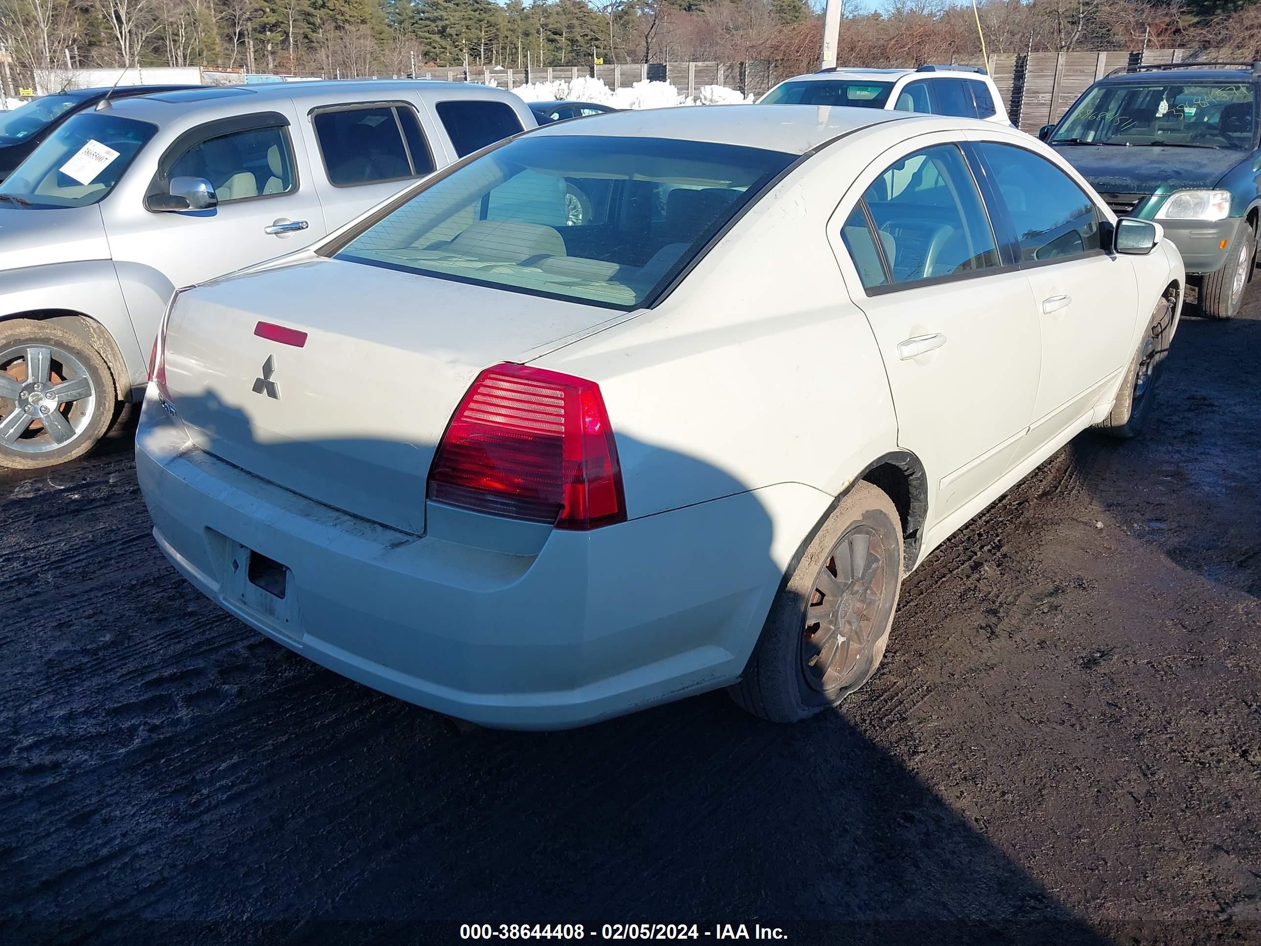 Photo 3 VIN: 4A3AB36F95E058689 - MITSUBISHI GALANT 