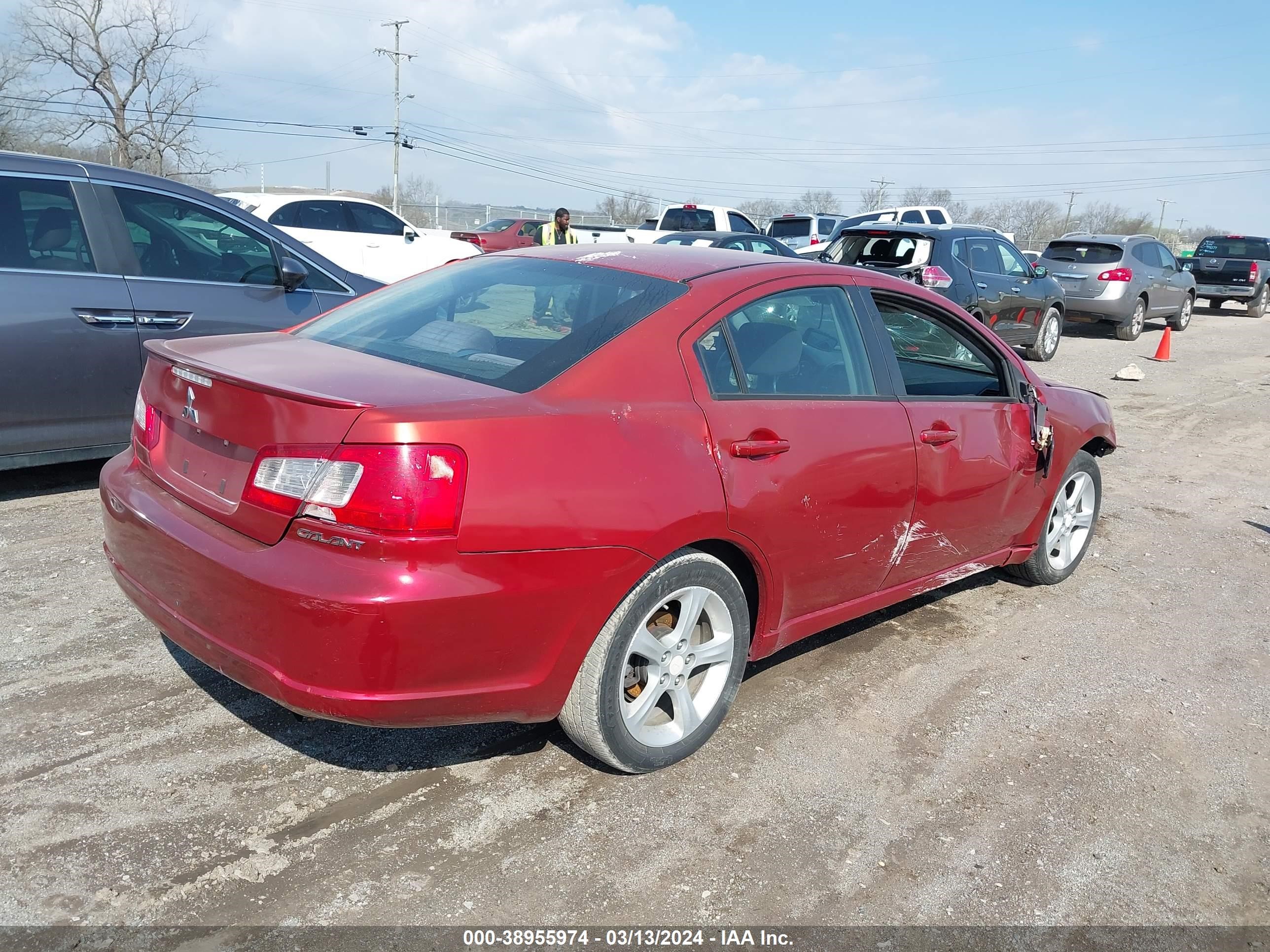 Photo 3 VIN: 4A3AB36F99E008803 - MITSUBISHI GALANT 