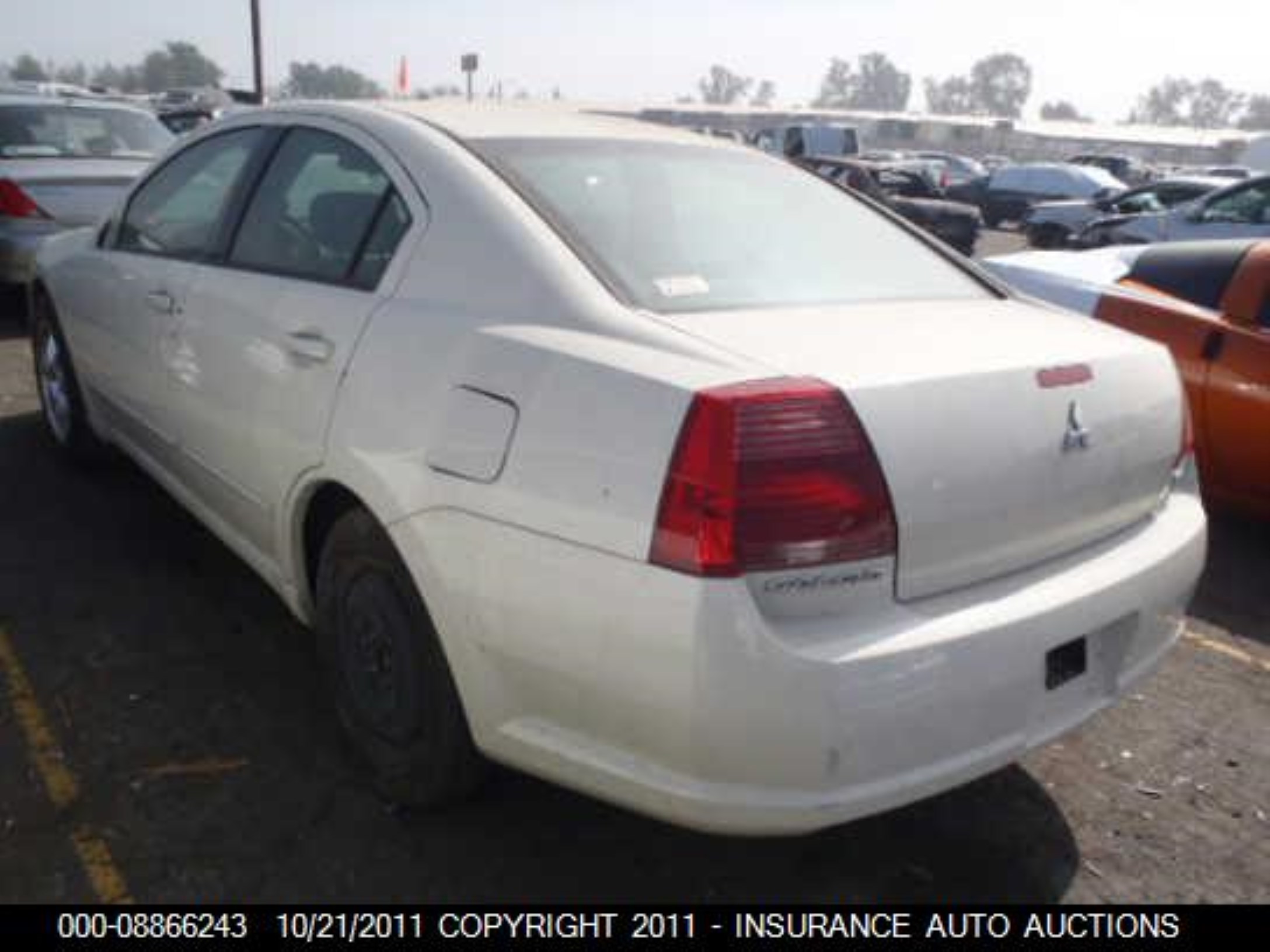 Photo 2 VIN: 4A3AB36S44E073872 - MITSUBISHI GALANT 