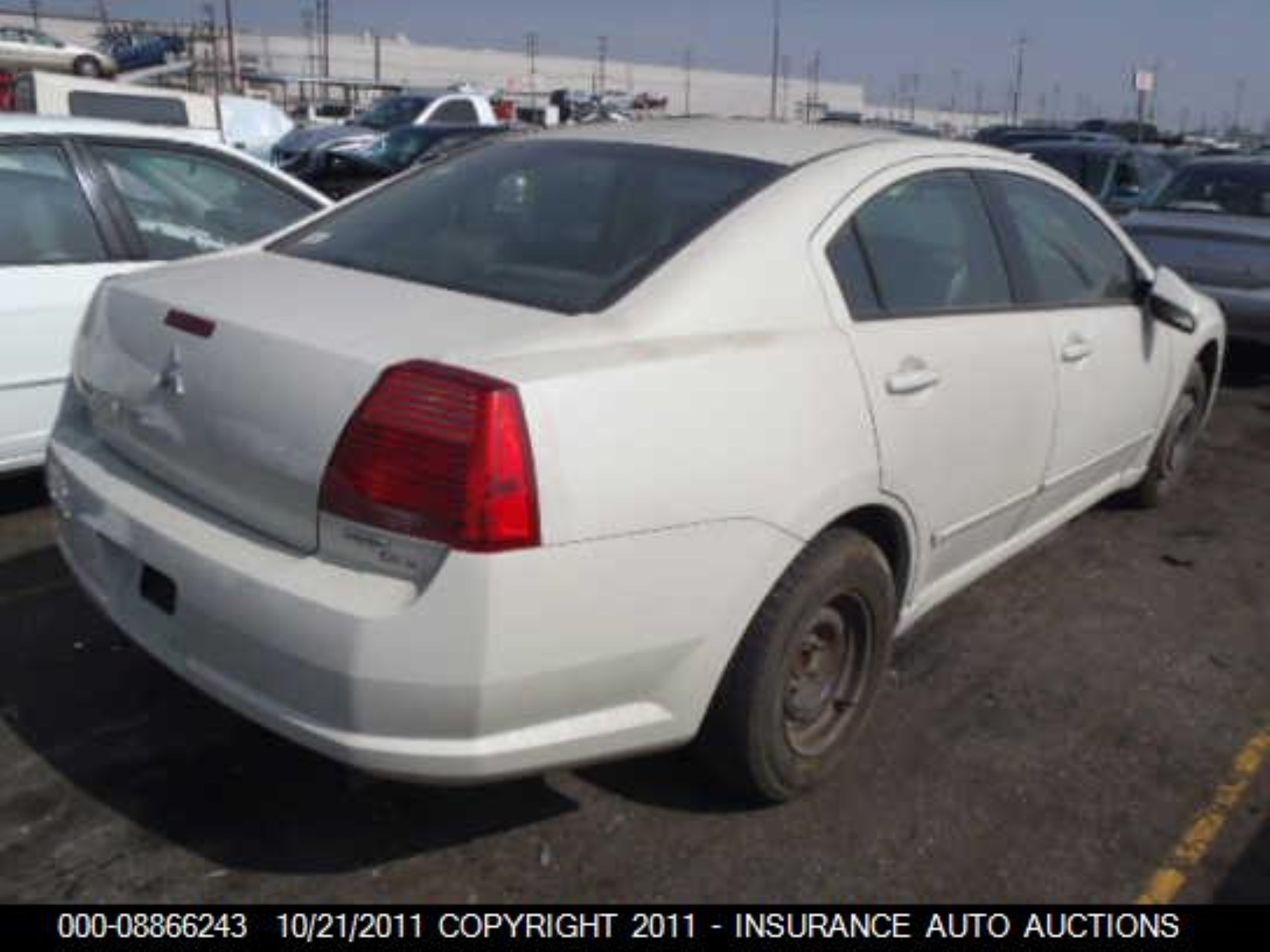 Photo 3 VIN: 4A3AB36S44E073872 - MITSUBISHI GALANT 