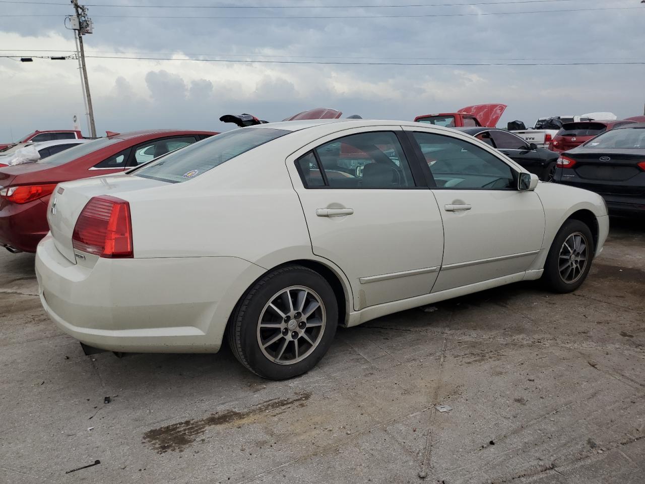 Photo 2 VIN: 4A3AB46F54E105835 - MITSUBISHI GALANT 