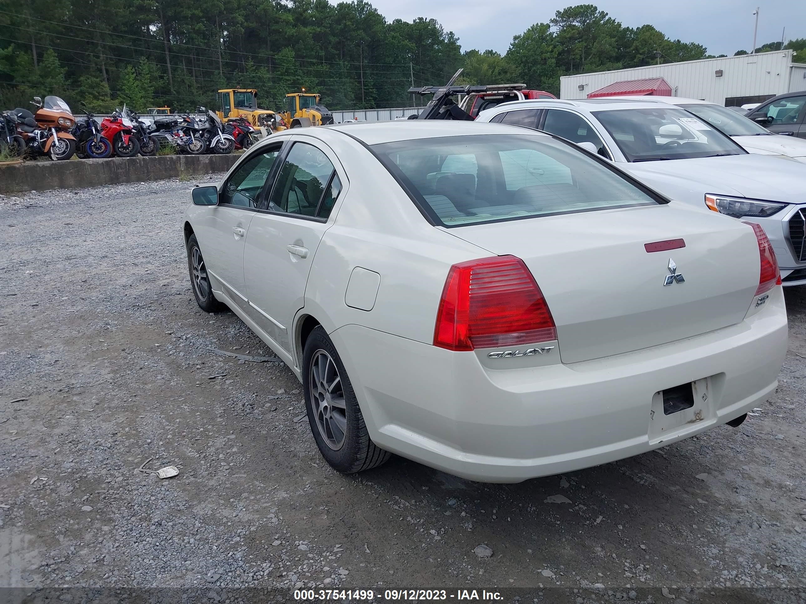 Photo 2 VIN: 4A3AB46S94E052697 - MITSUBISHI GALANT 