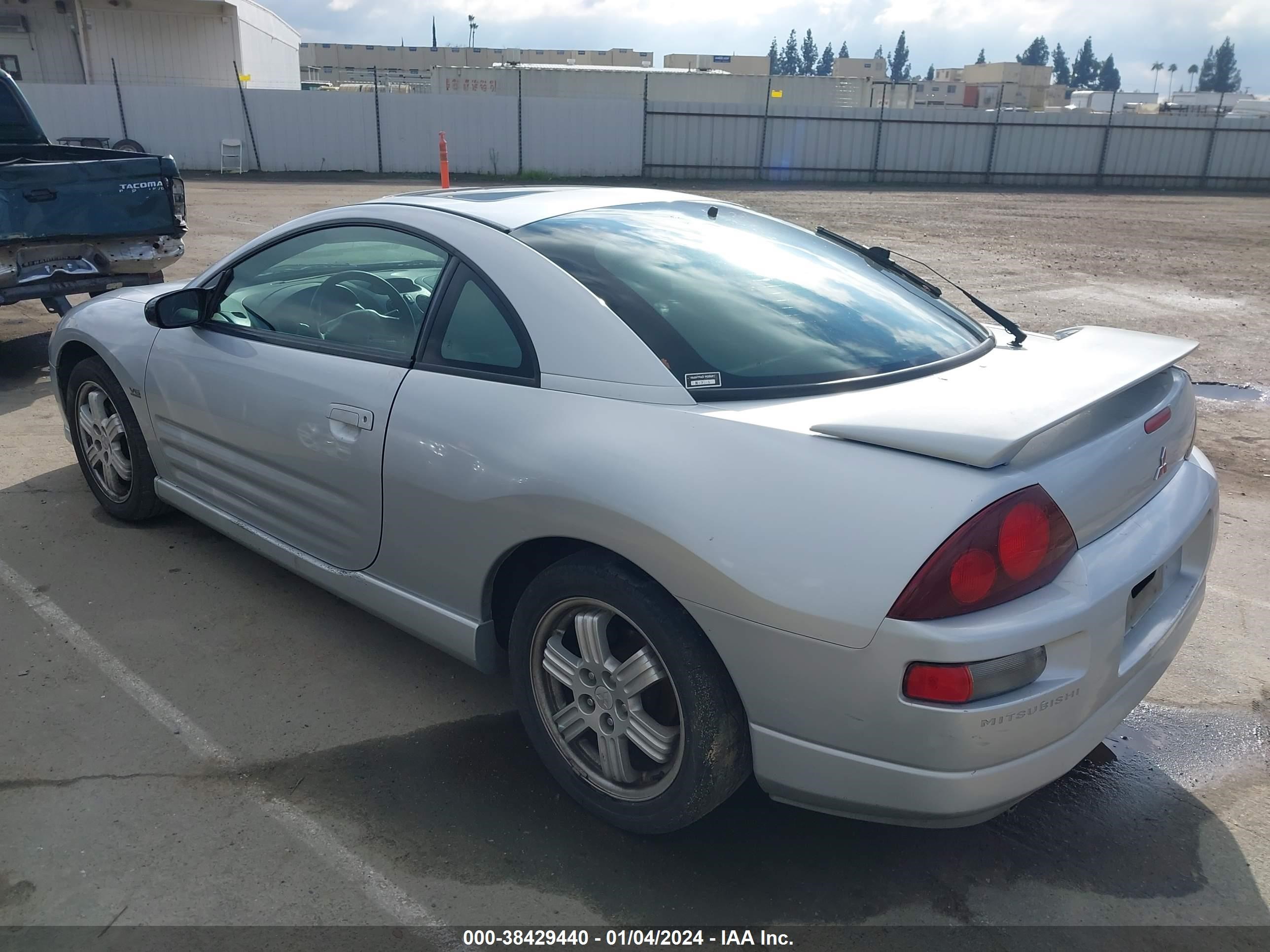 Photo 2 VIN: 4A3AC54L6YE057084 - MITSUBISHI ECLIPSE 