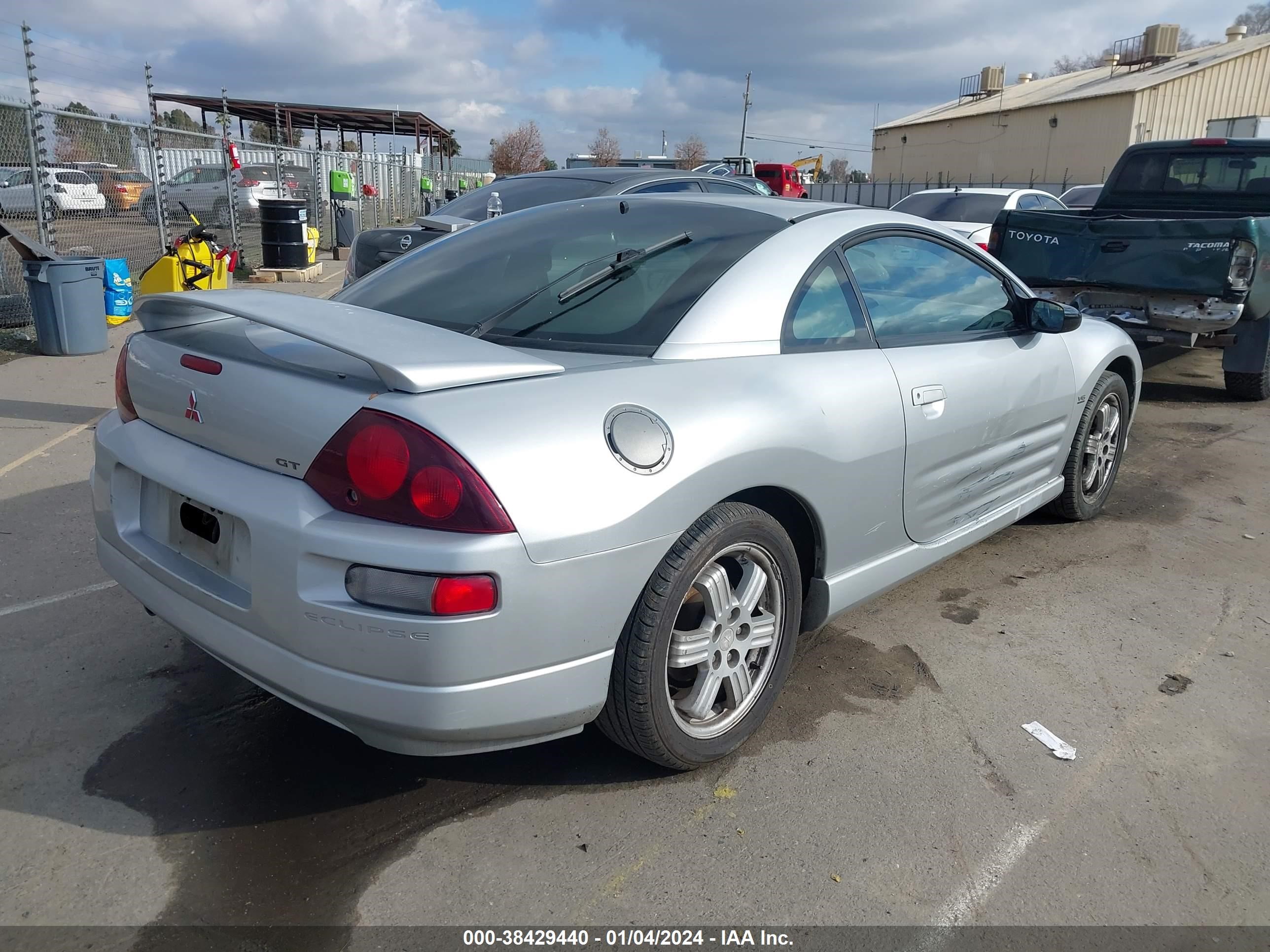 Photo 3 VIN: 4A3AC54L6YE057084 - MITSUBISHI ECLIPSE 