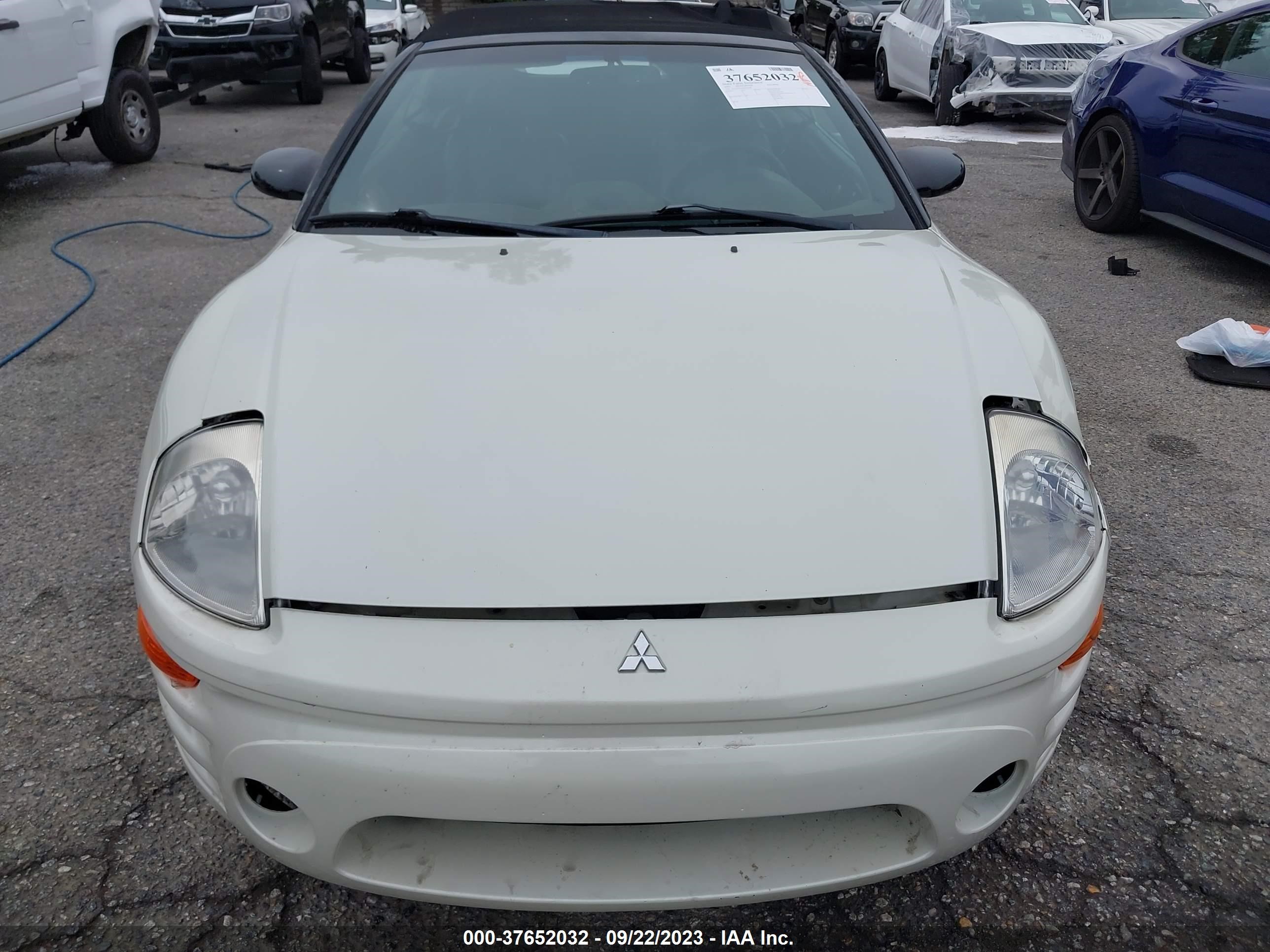 Photo 11 VIN: 4A3AE45G02E078168 - MITSUBISHI ECLIPSE 