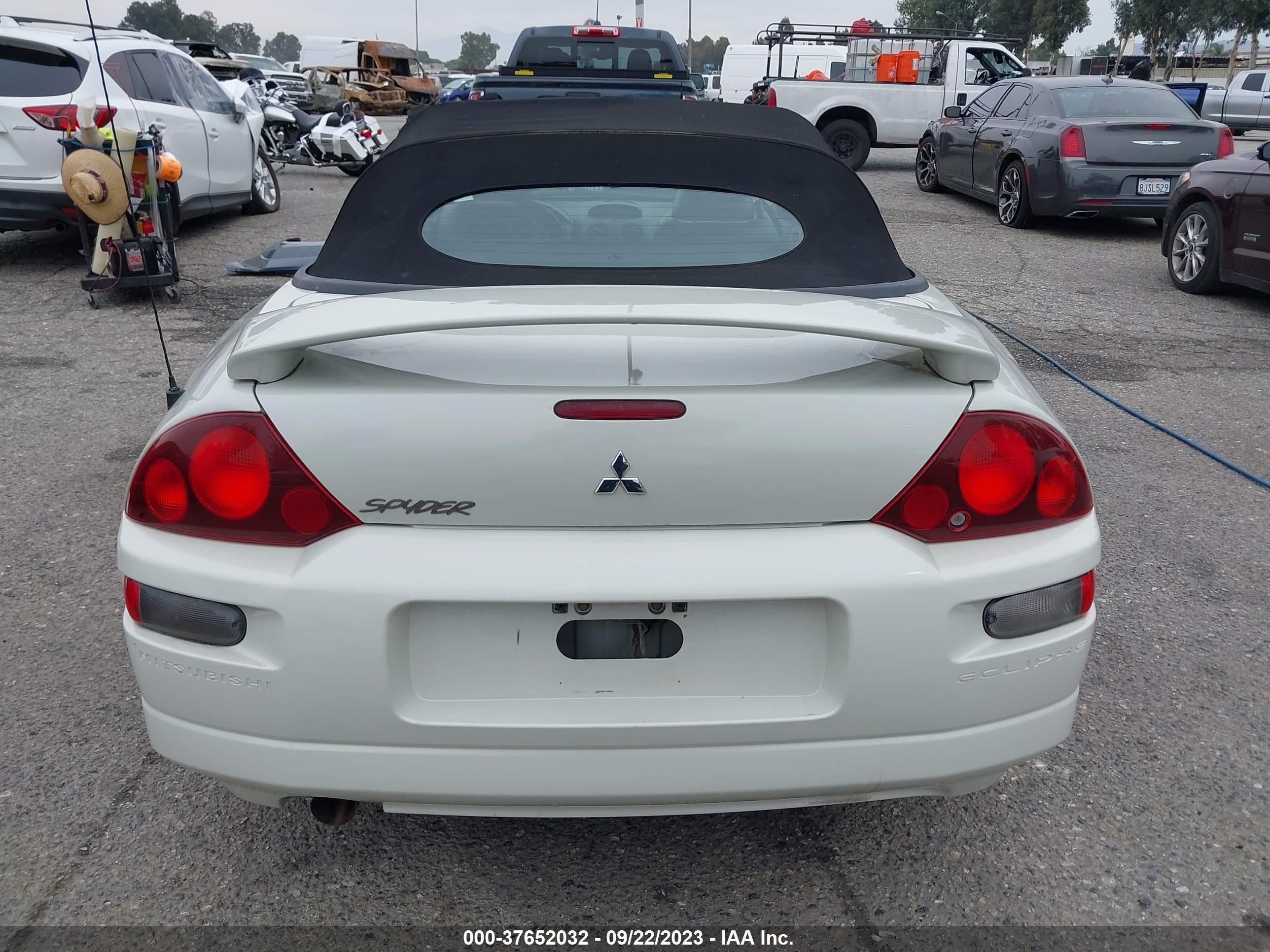 Photo 15 VIN: 4A3AE45G02E078168 - MITSUBISHI ECLIPSE 