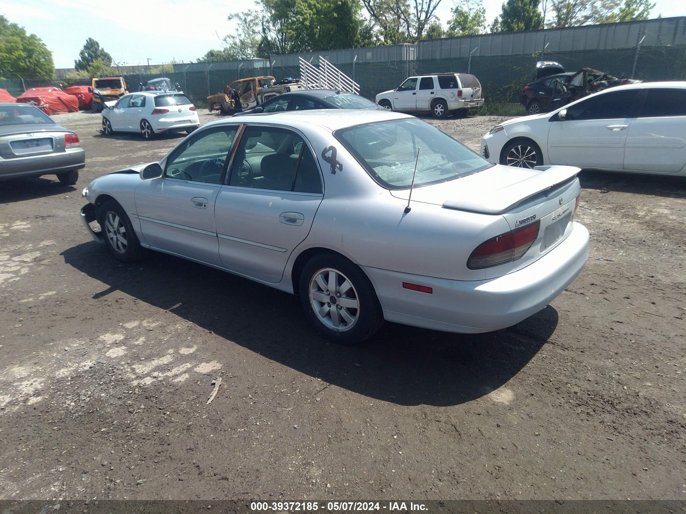 Photo 2 VIN: 4A3AJ56G7WE014845 - MITSUBISHI GALANT 