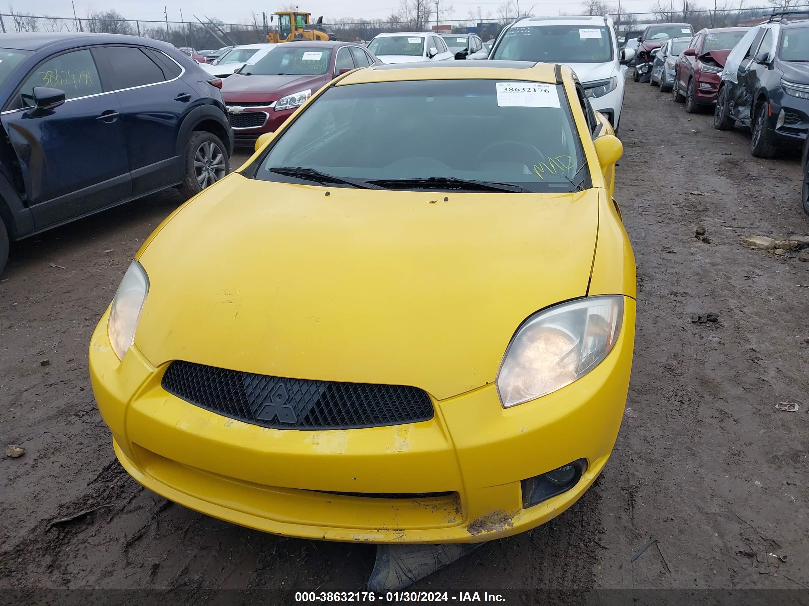 Photo 11 VIN: 4A3AK24F19E024216 - MITSUBISHI ECLIPSE 