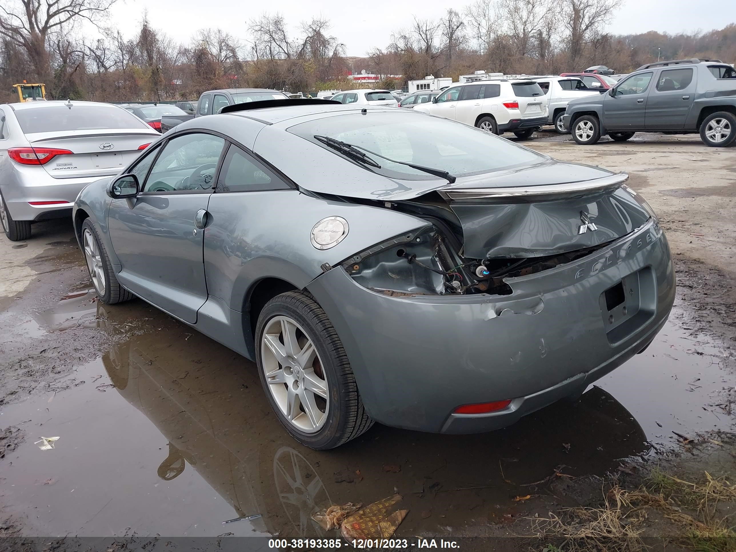 Photo 2 VIN: 4A3AK34T37E004610 - MITSUBISHI ECLIPSE 