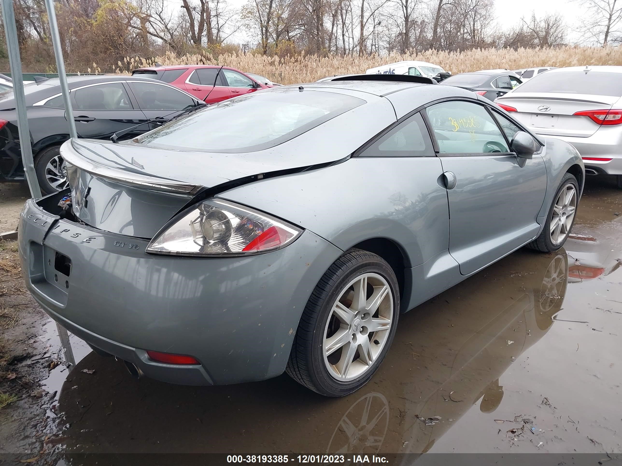 Photo 3 VIN: 4A3AK34T37E004610 - MITSUBISHI ECLIPSE 