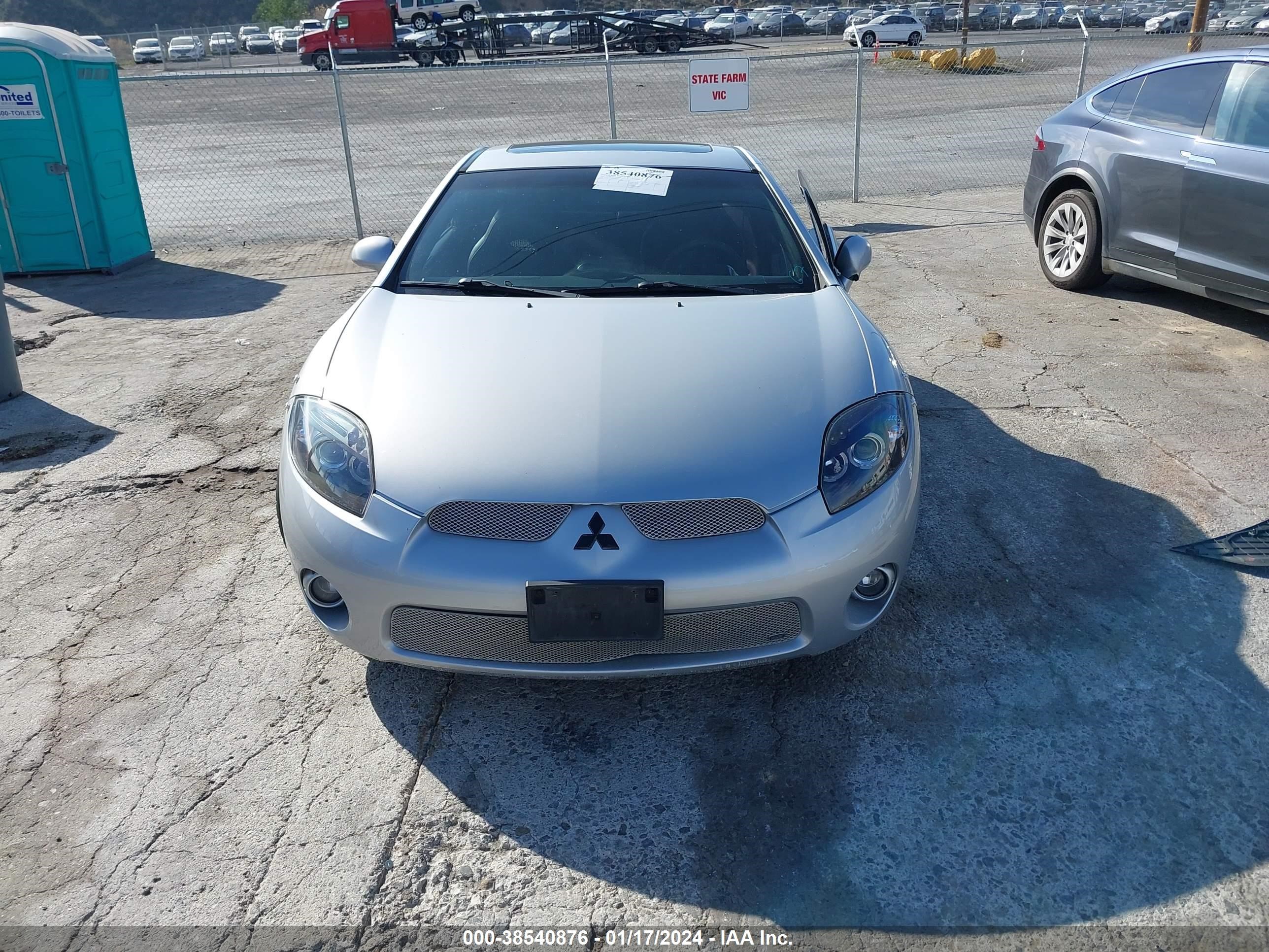 Photo 11 VIN: 4A3AK34TX7E043839 - MITSUBISHI ECLIPSE 