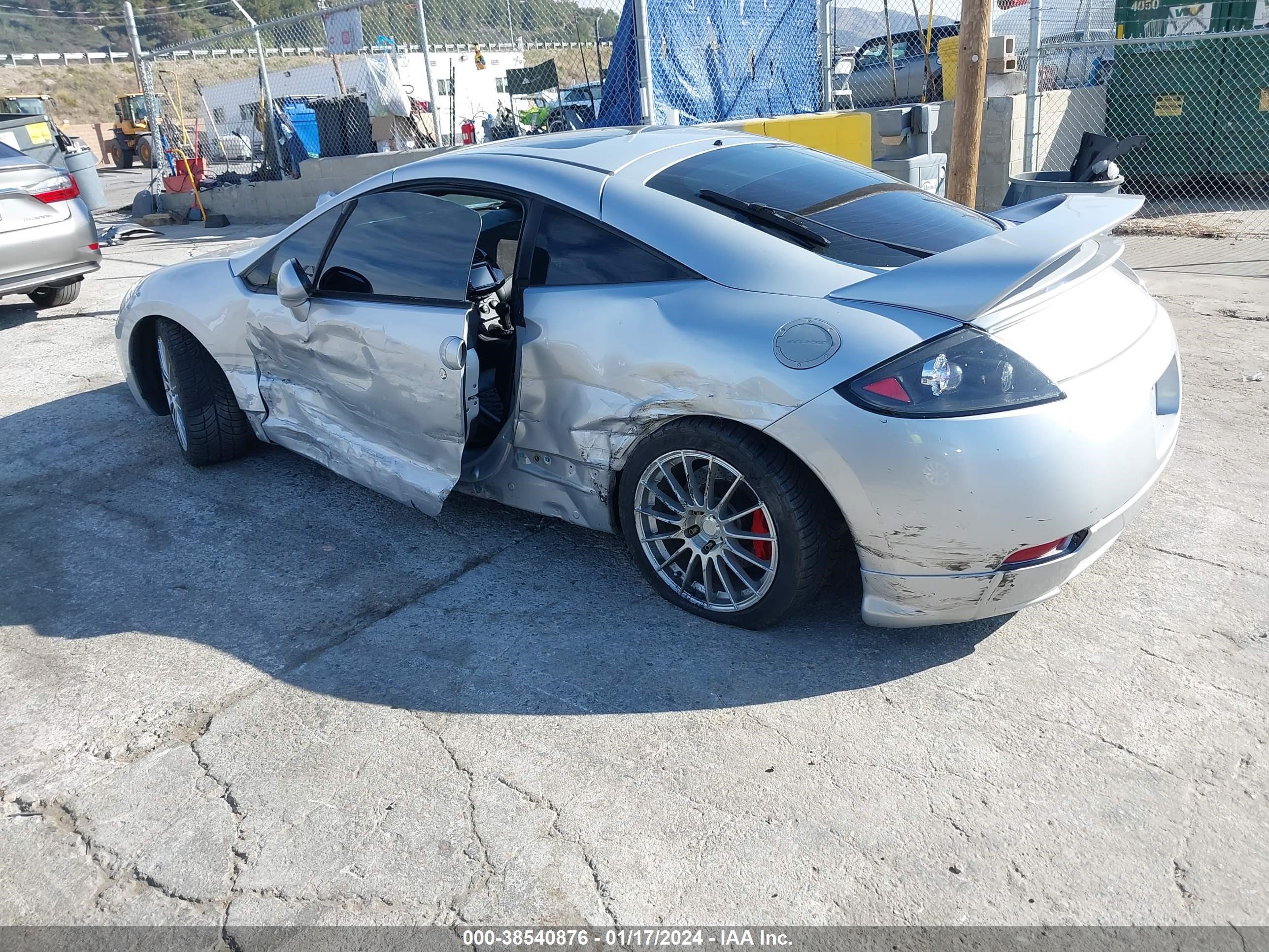 Photo 2 VIN: 4A3AK34TX7E043839 - MITSUBISHI ECLIPSE 