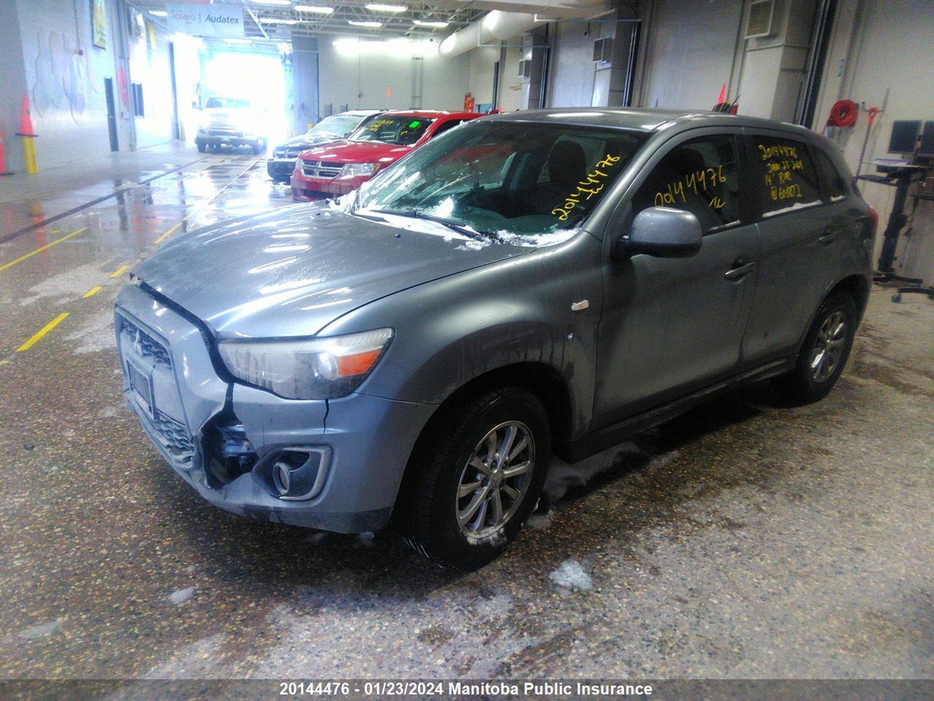 Photo 1 VIN: 4A4AH3AU2EE606872 - MITSUBISHI RVR 