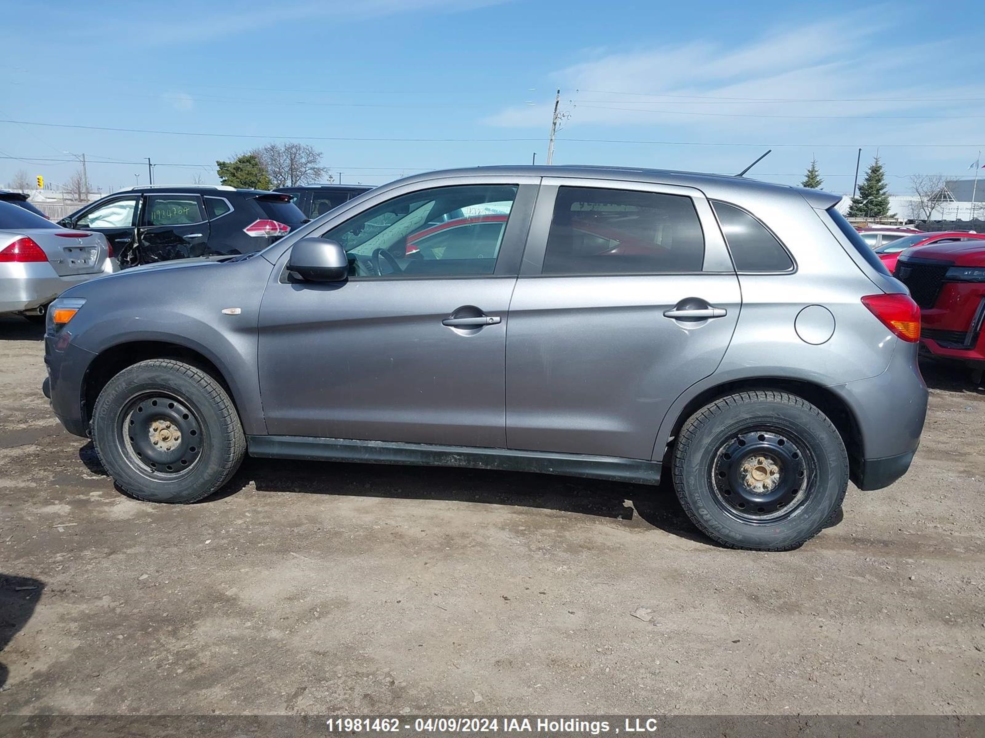 Photo 13 VIN: 4A4AH3AU3FE605781 - MITSUBISHI RVR 