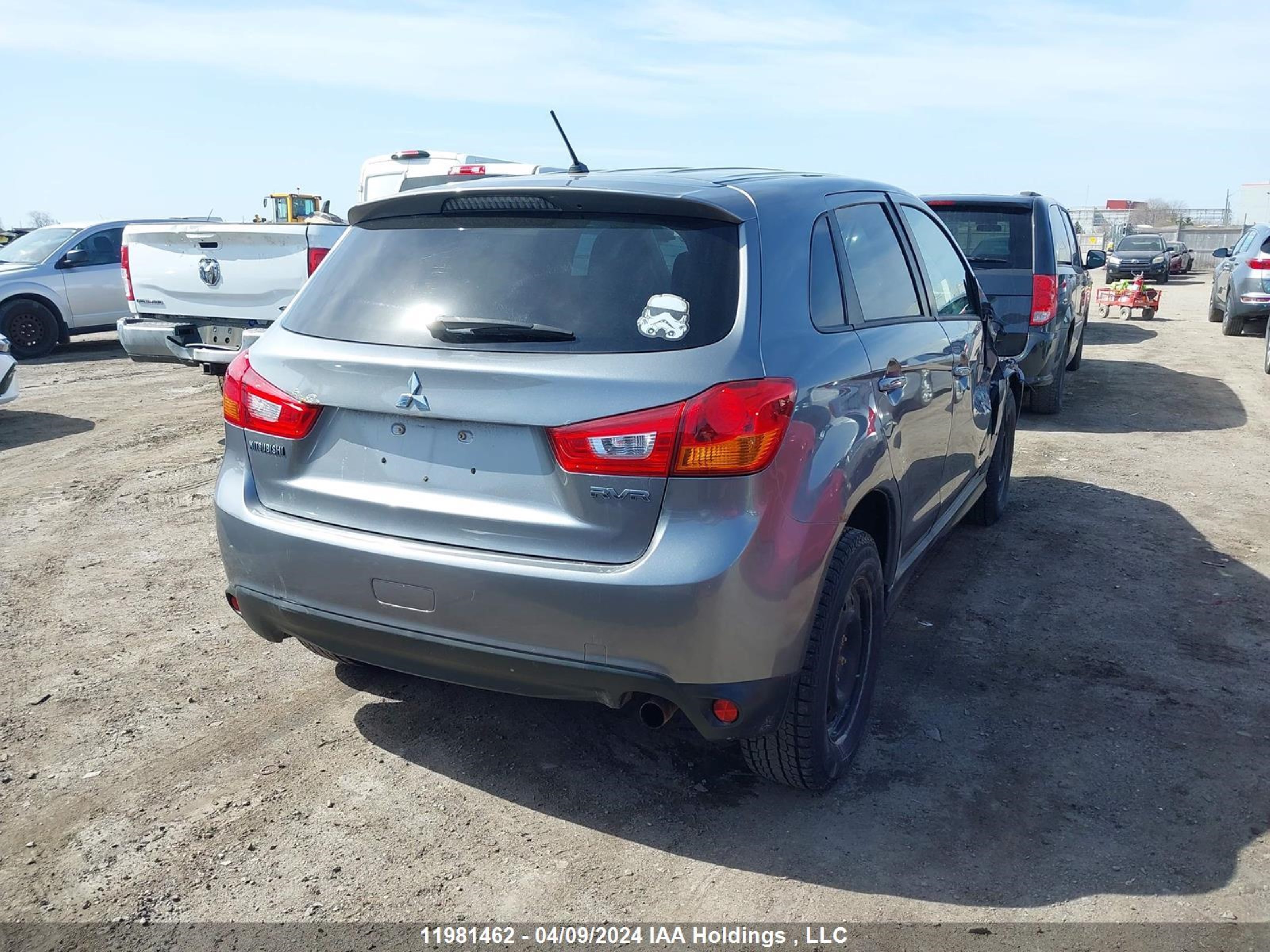 Photo 3 VIN: 4A4AH3AU3FE605781 - MITSUBISHI RVR 