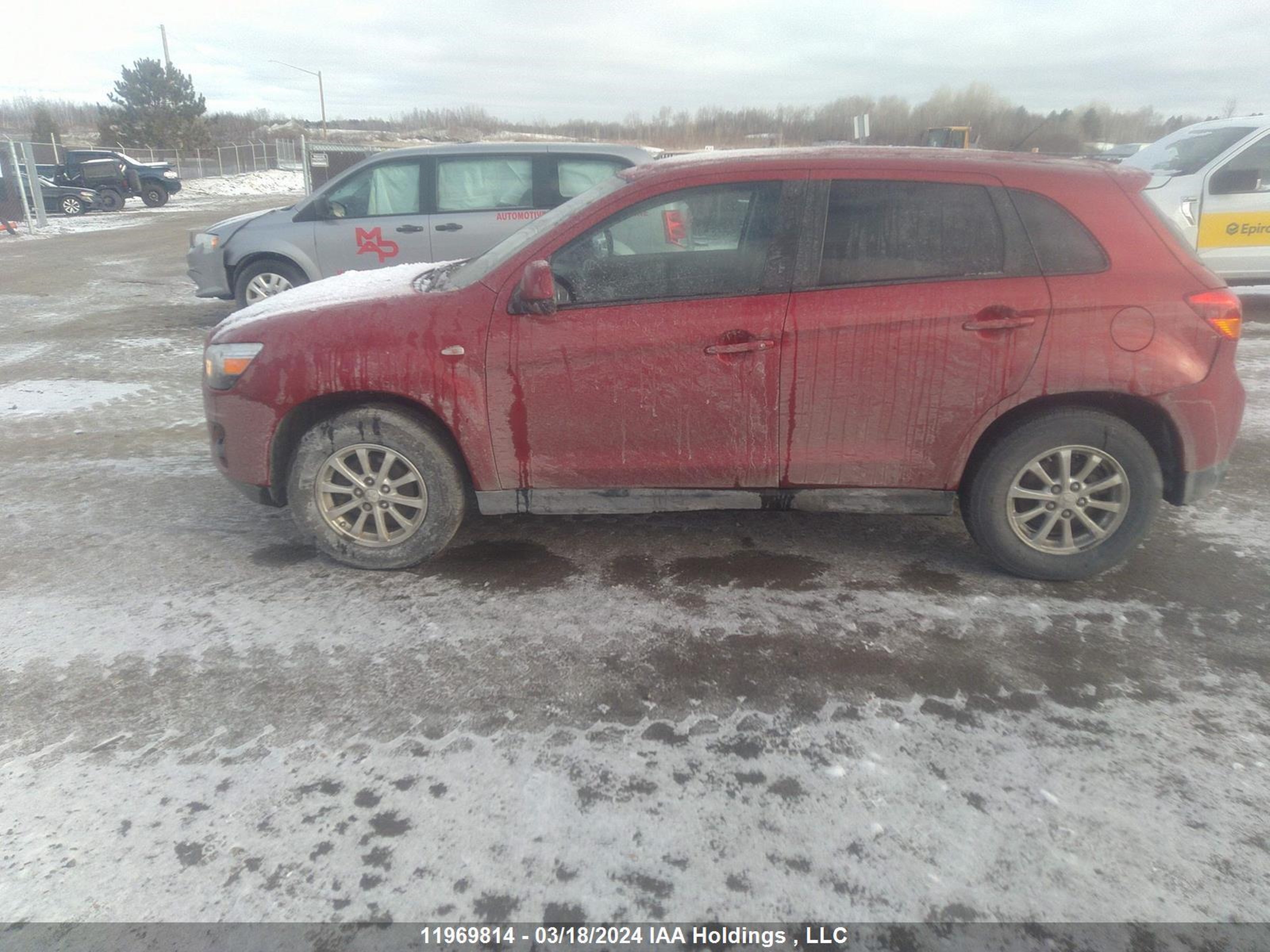 Photo 13 VIN: 4A4AH3AU8DE607443 - MITSUBISHI RVR 