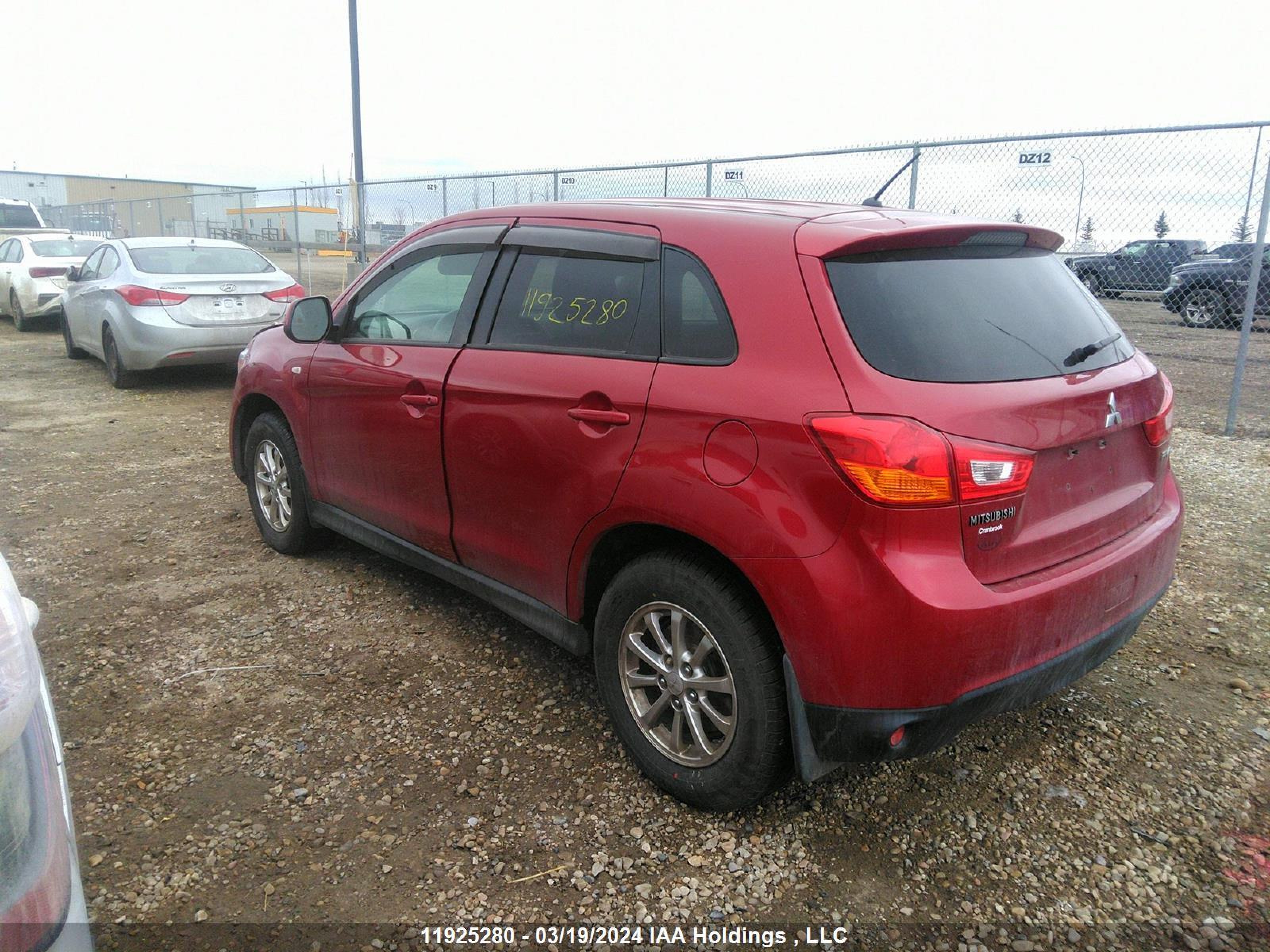 Photo 2 VIN: 4A4AH3AU8FE609860 - MITSUBISHI RVR 