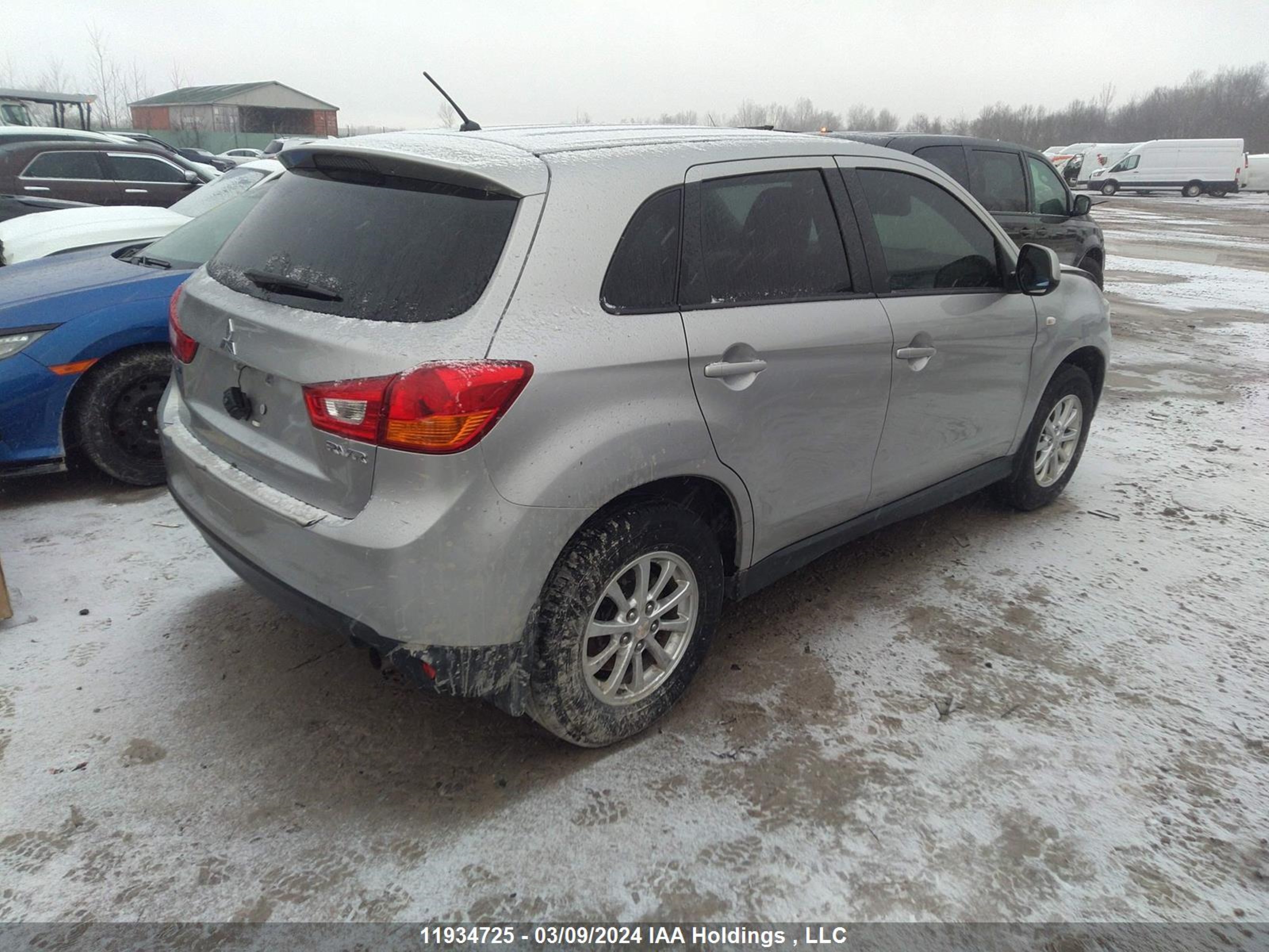 Photo 3 VIN: 4A4AH3AU9FE603291 - MITSUBISHI RVR 