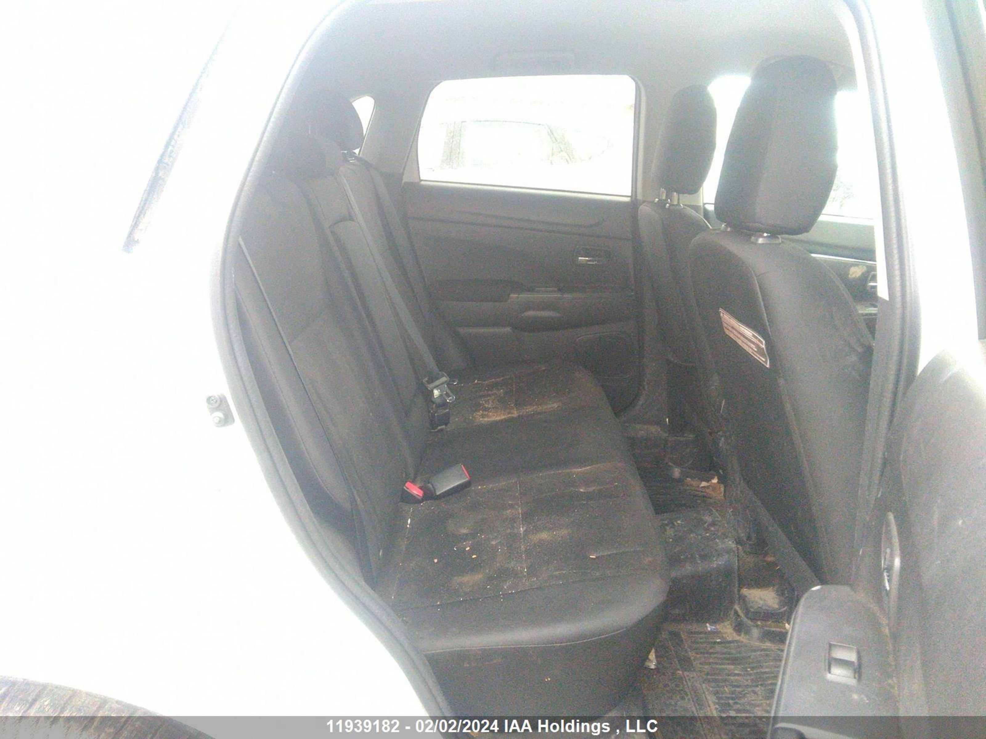 Photo 7 VIN: 4A4AJ3AU4DE605953 - MITSUBISHI RVR 