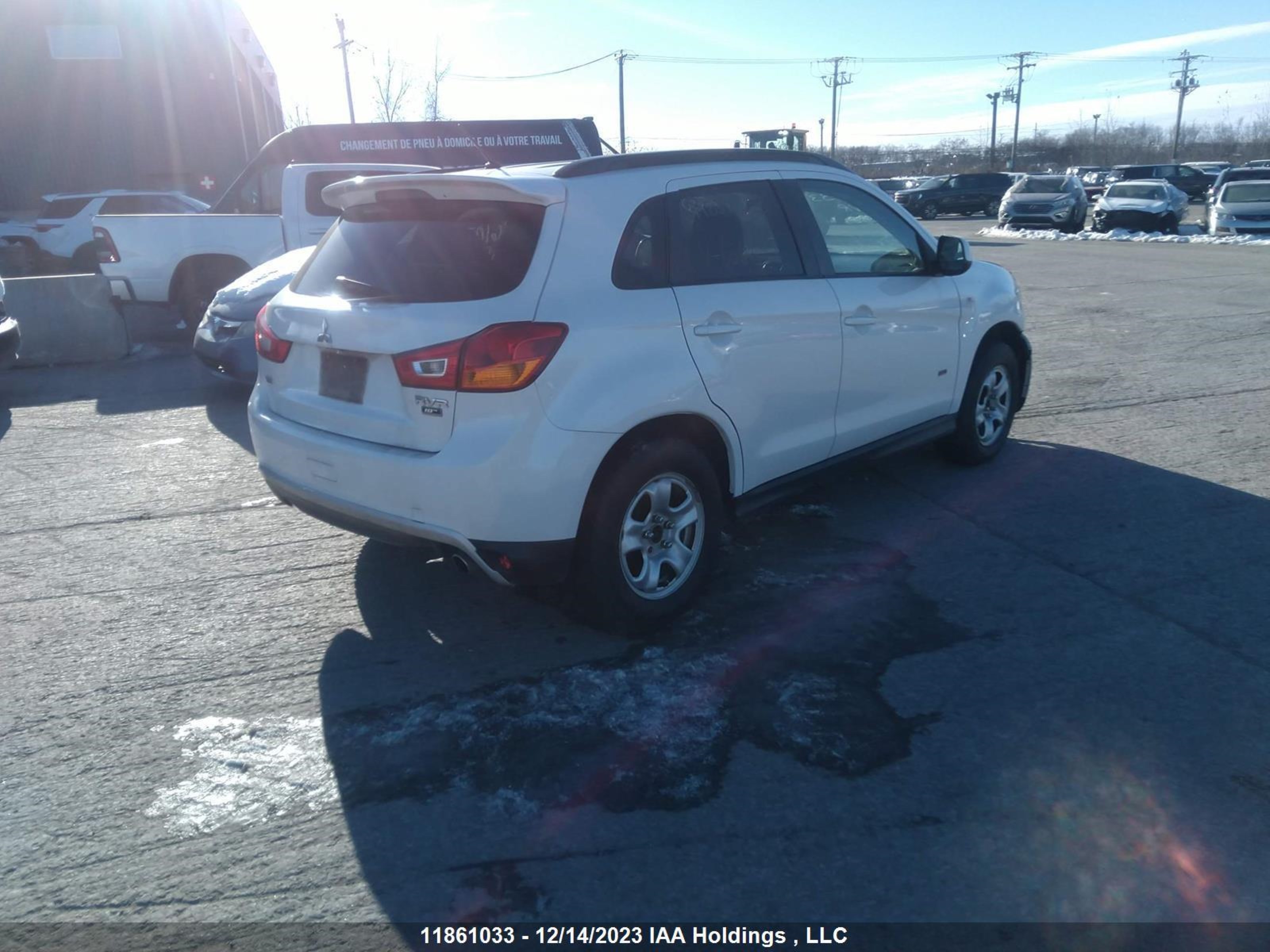 Photo 3 VIN: 4A4AJ3AU8DE606393 - MITSUBISHI RVR 