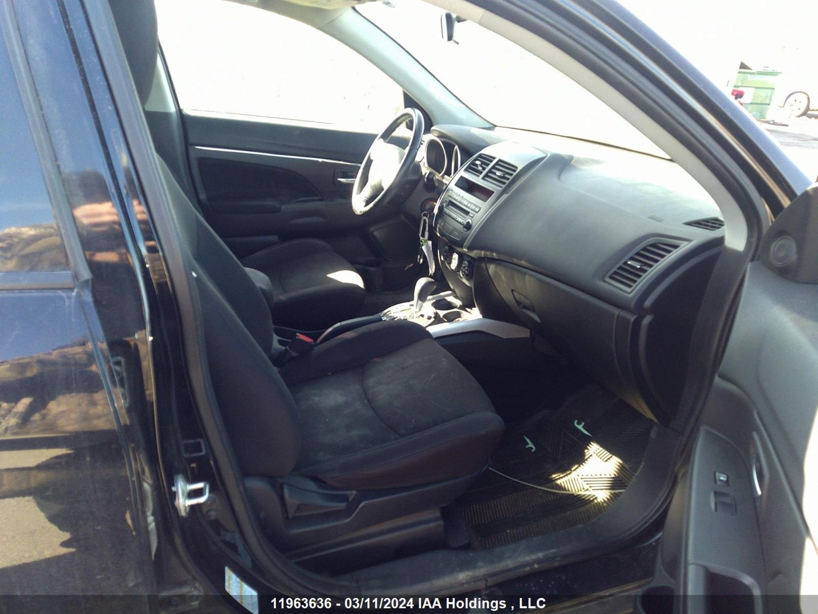 Photo 4 VIN: 4A4AJ3AU9DE603910 - MITSUBISHI RVR 