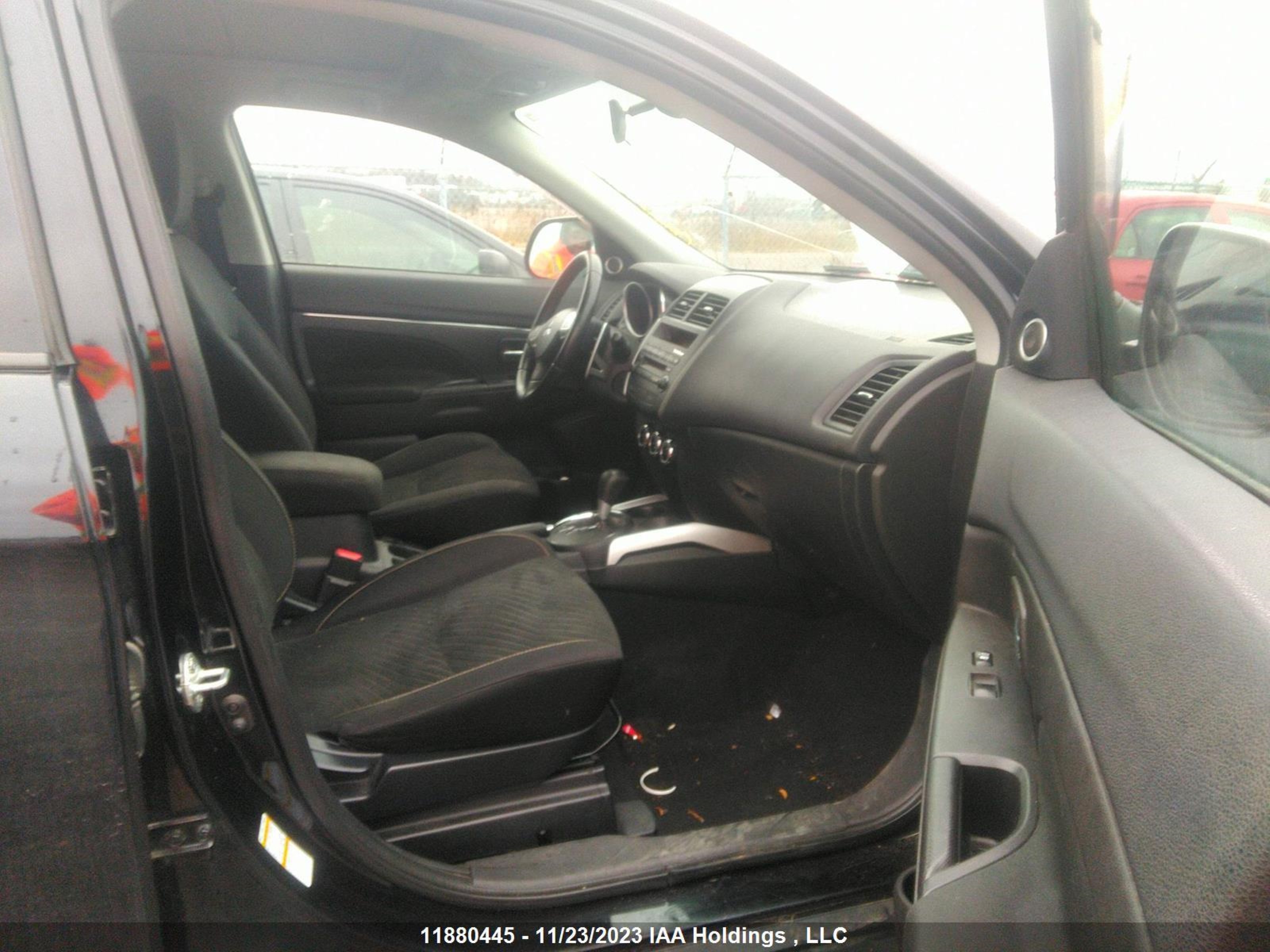 Photo 4 VIN: 4A4AJ4AU3DE603813 - MITSUBISHI RVR 