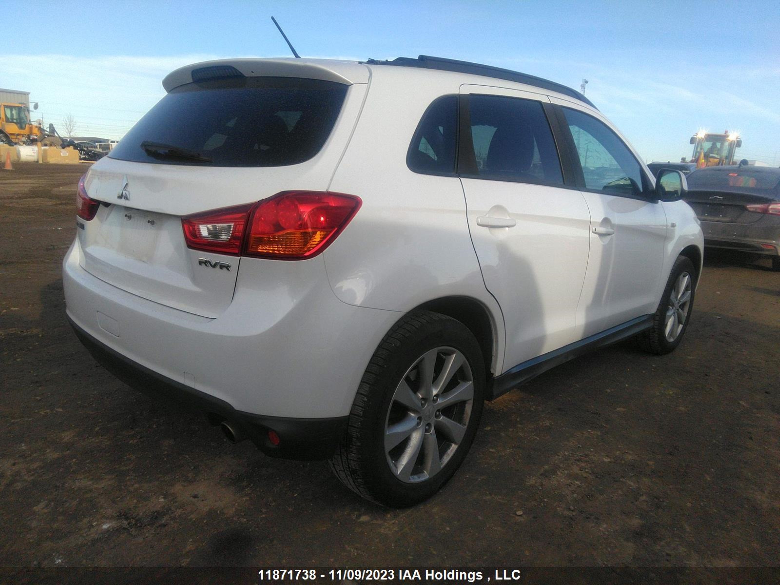 Photo 3 VIN: 4A4AJ4AU4FE601720 - MITSUBISHI RVR 