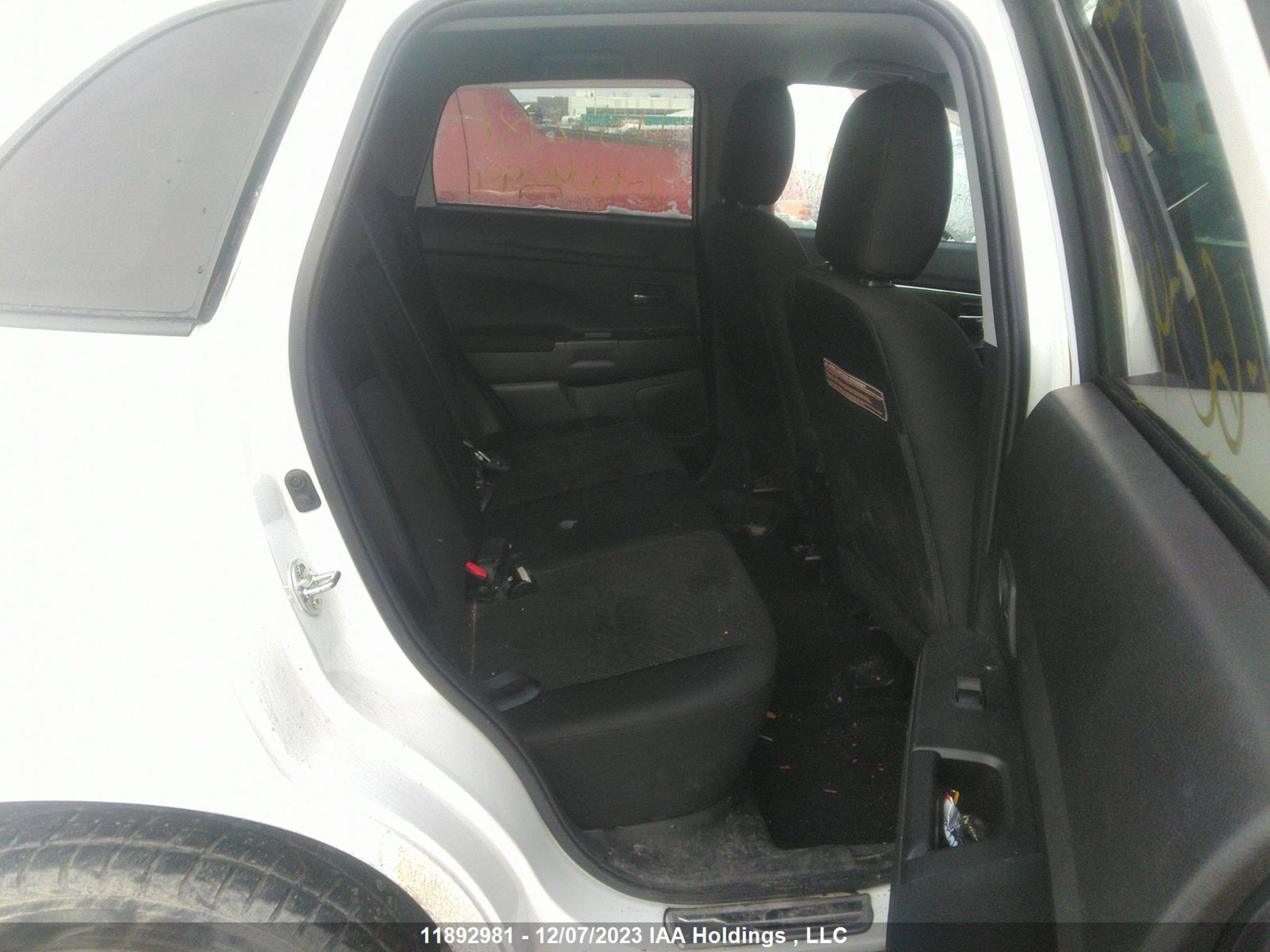 Photo 7 VIN: 4A4AJ4AU9EE604899 - MITSUBISHI RVR 