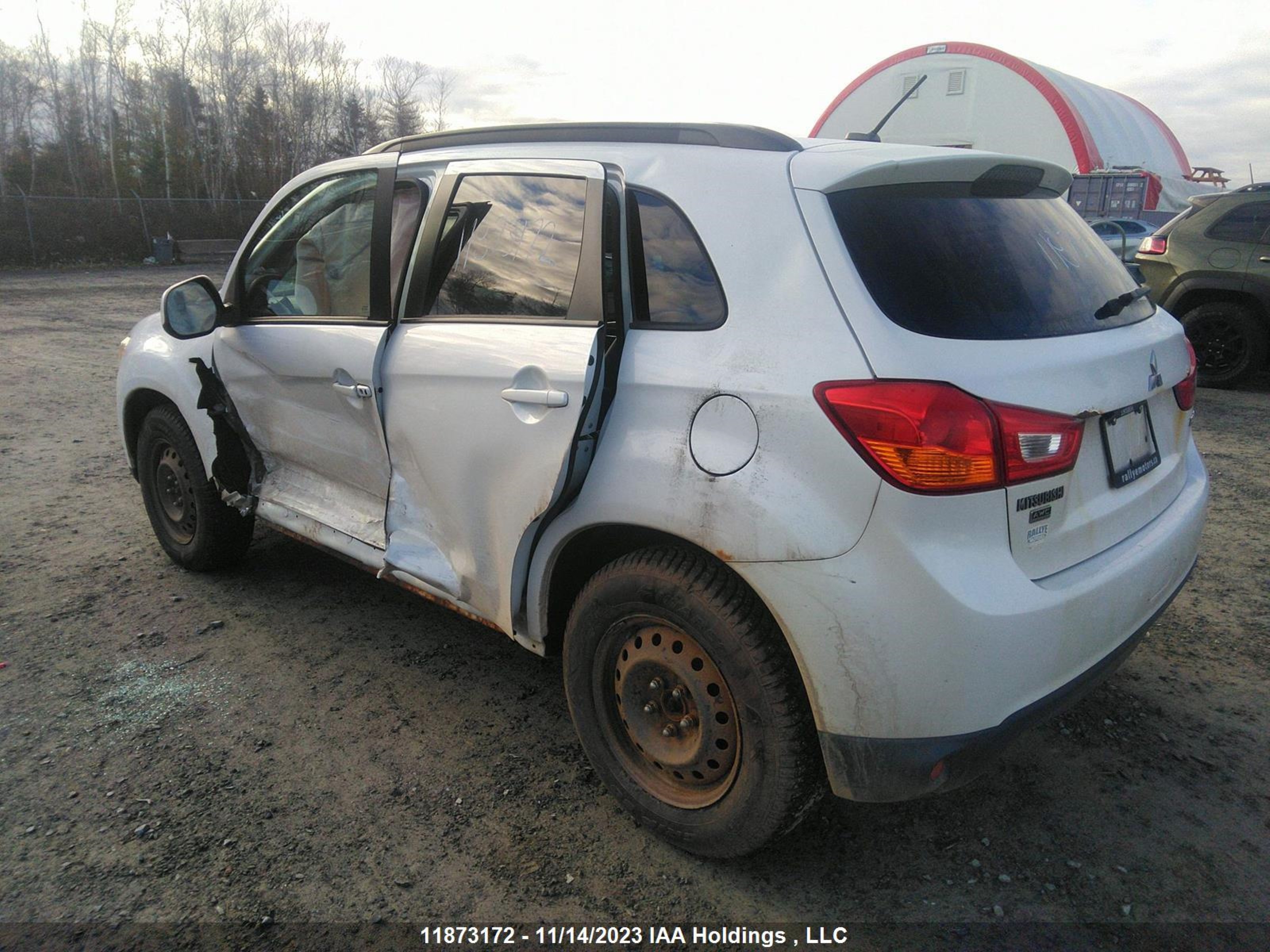 Photo 2 VIN: 4A4AJ4AUXDE606787 - MITSUBISHI RVR 