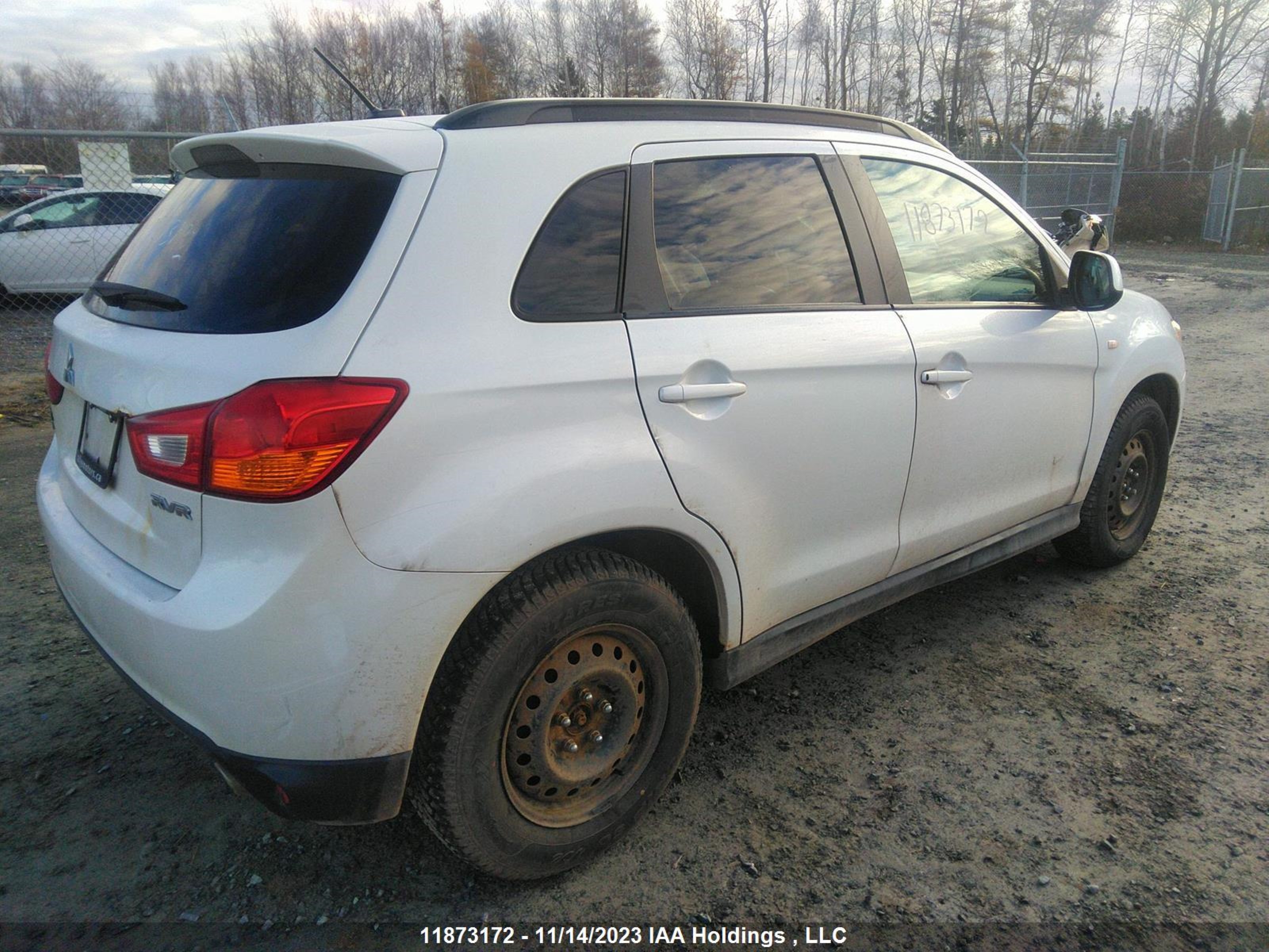 Photo 3 VIN: 4A4AJ4AUXDE606787 - MITSUBISHI RVR 