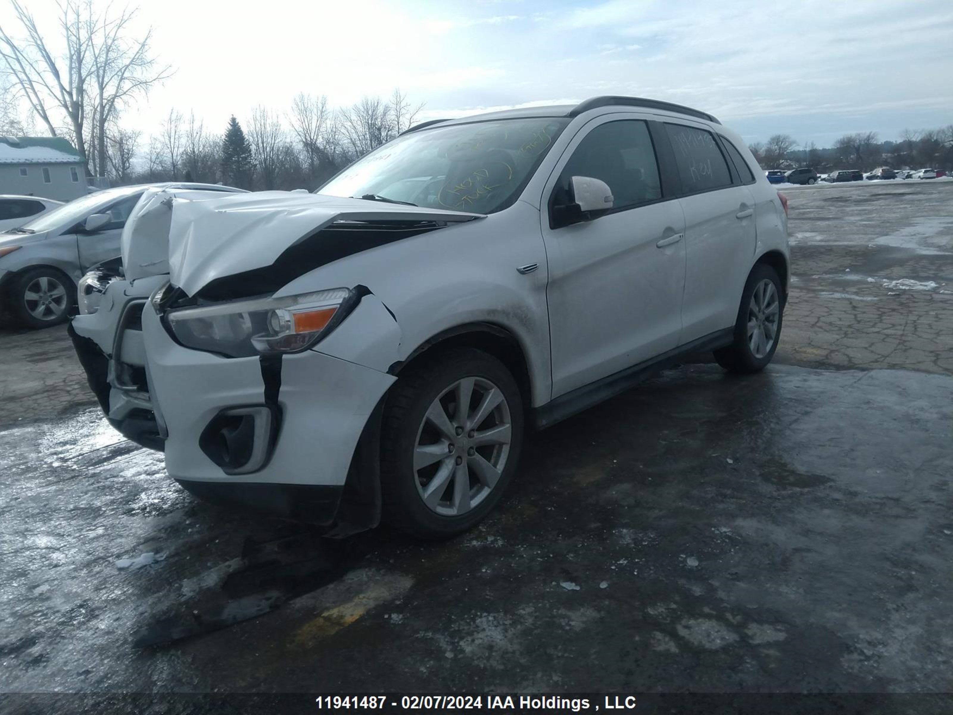 Photo 1 VIN: 4A4AJ4AW2FE604861 - MITSUBISHI RVR 