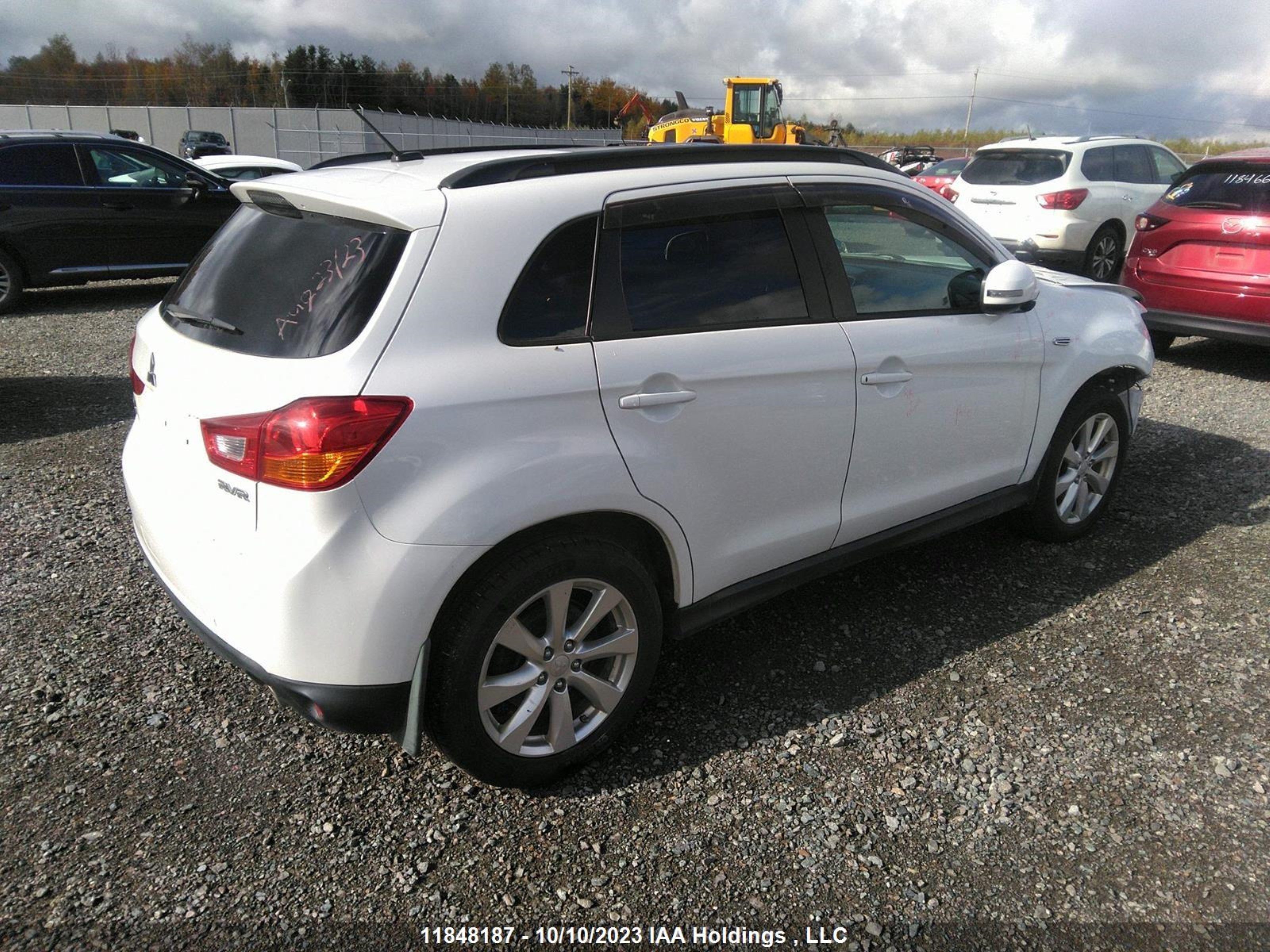 Photo 3 VIN: 4A4AJ4AW5FE605549 - MITSUBISHI RVR 