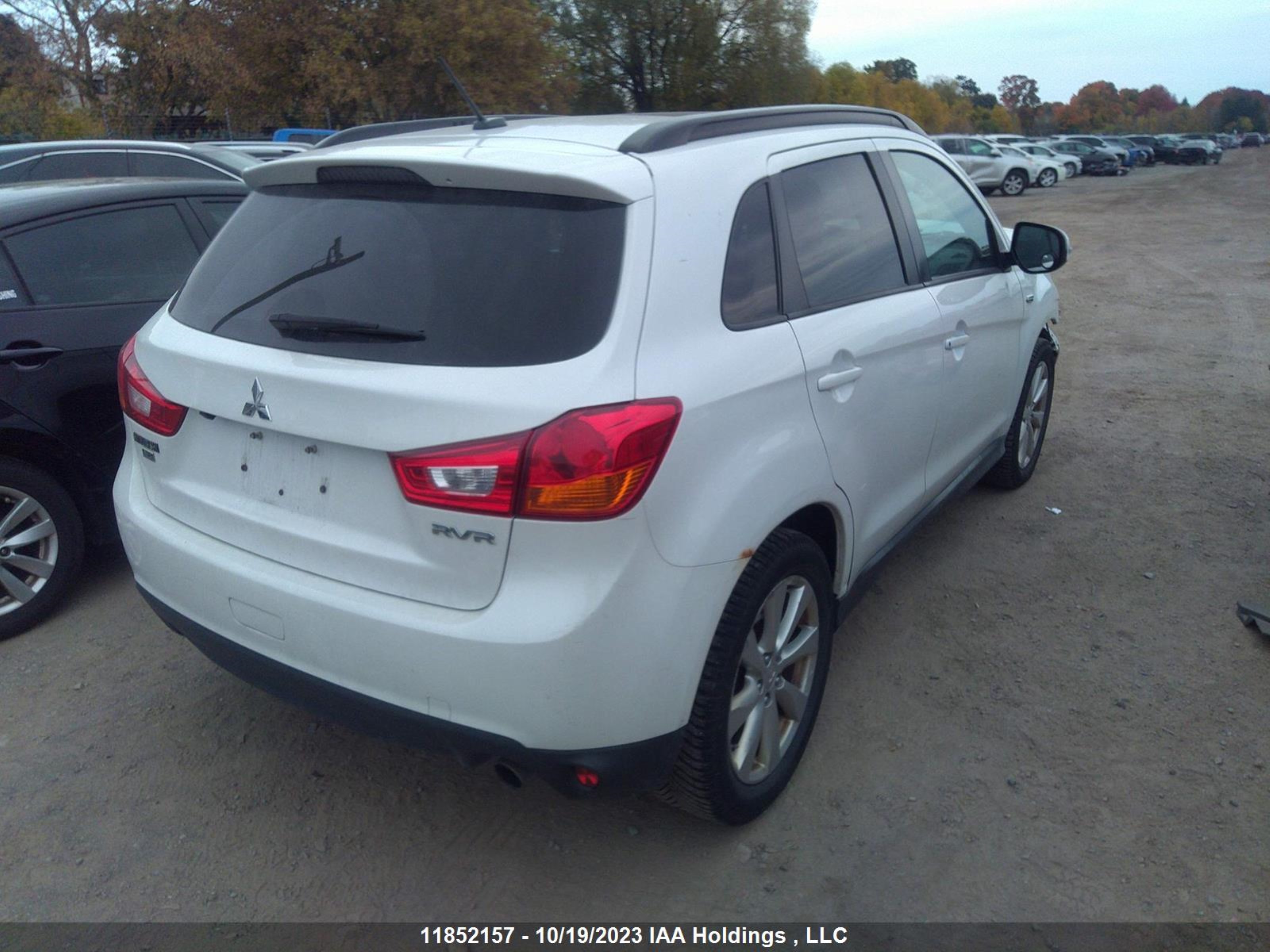 Photo 3 VIN: 4A4AJ4AW5FE606099 - MITSUBISHI RVR 